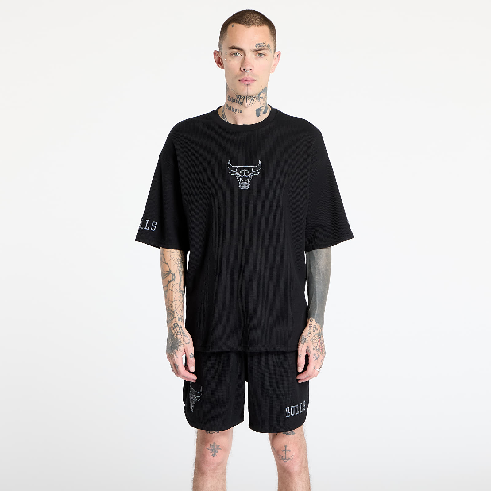 Camisetas hombre New Era Chicago Bulls Waffle Oversized Tee UNISEX Black