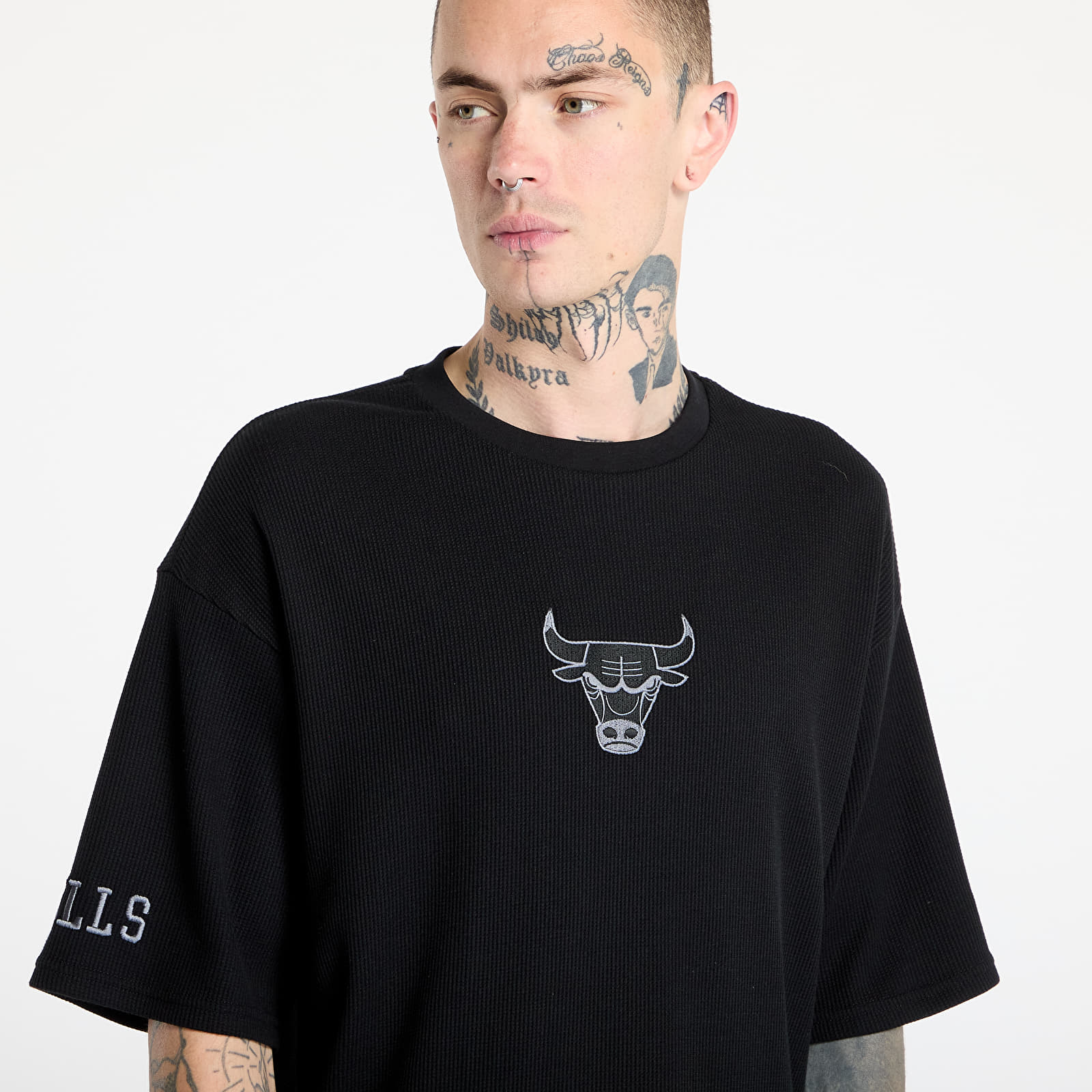 Camisetas hombre New Era Chicago Bulls Waffle Oversized Tee UNISEX Black