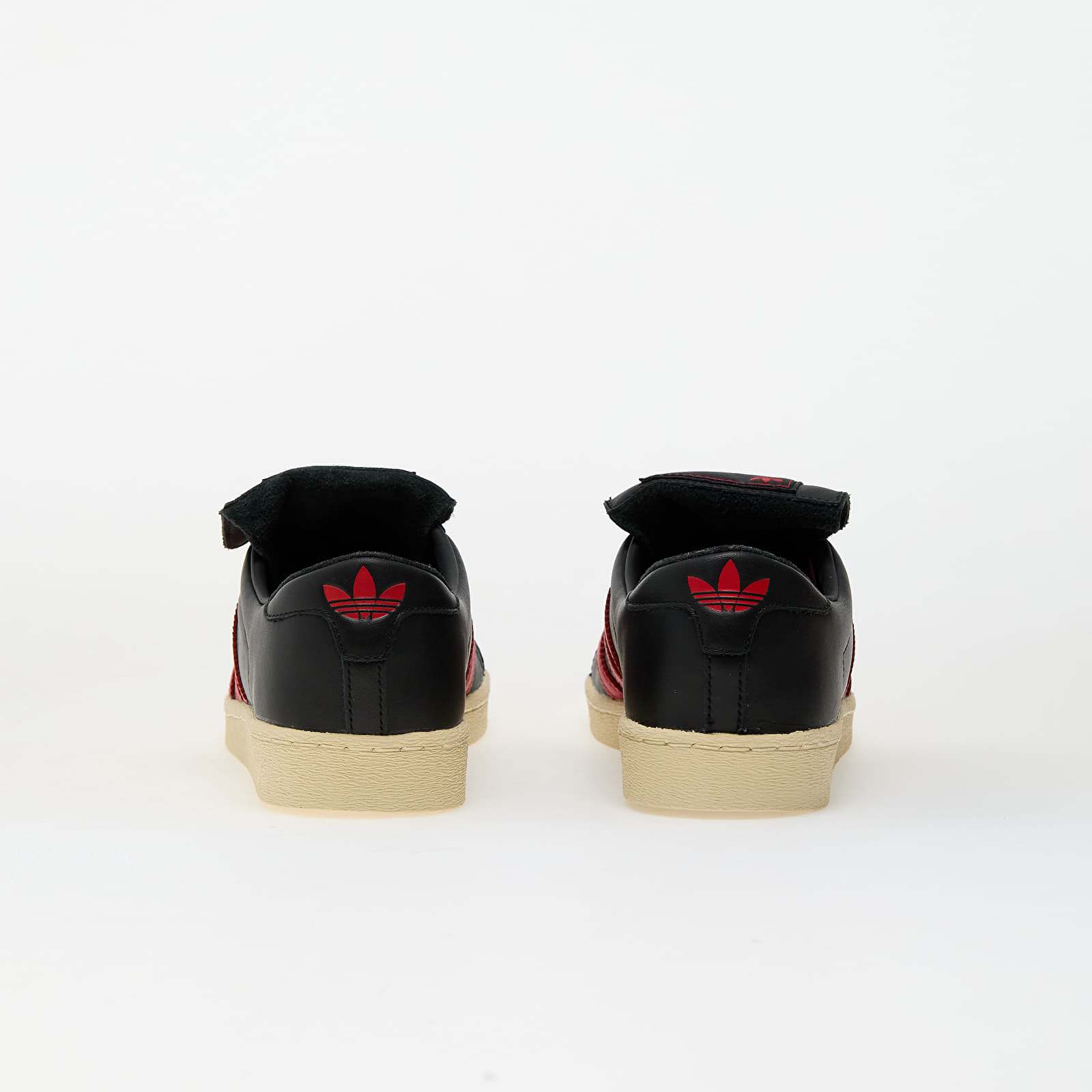 Moški čevlji adidas Chavarria Jabbar Lo Core Black/ Core Black/ Red