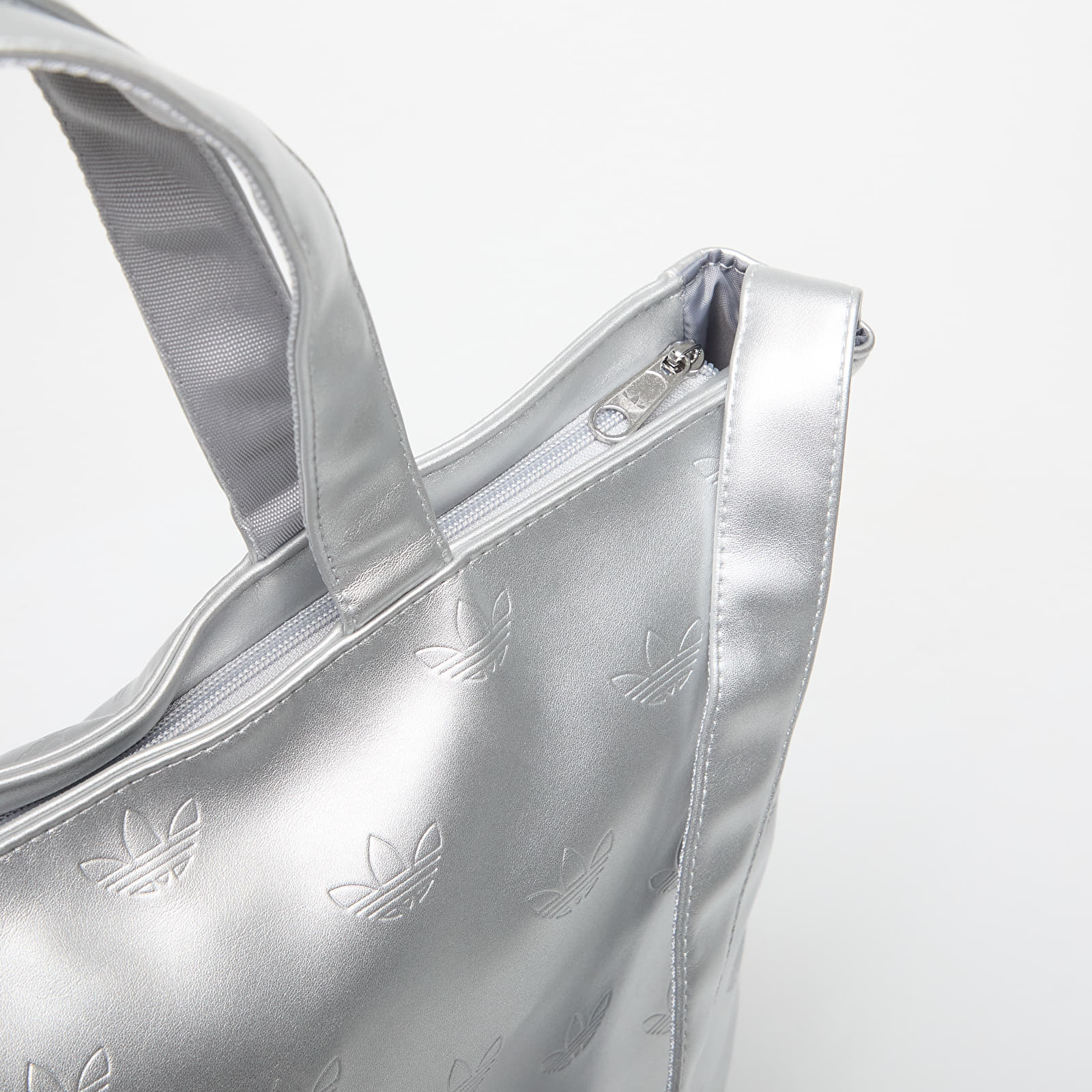 Shoulder bags adidas Adicolor Sh Bag Silver Metallic