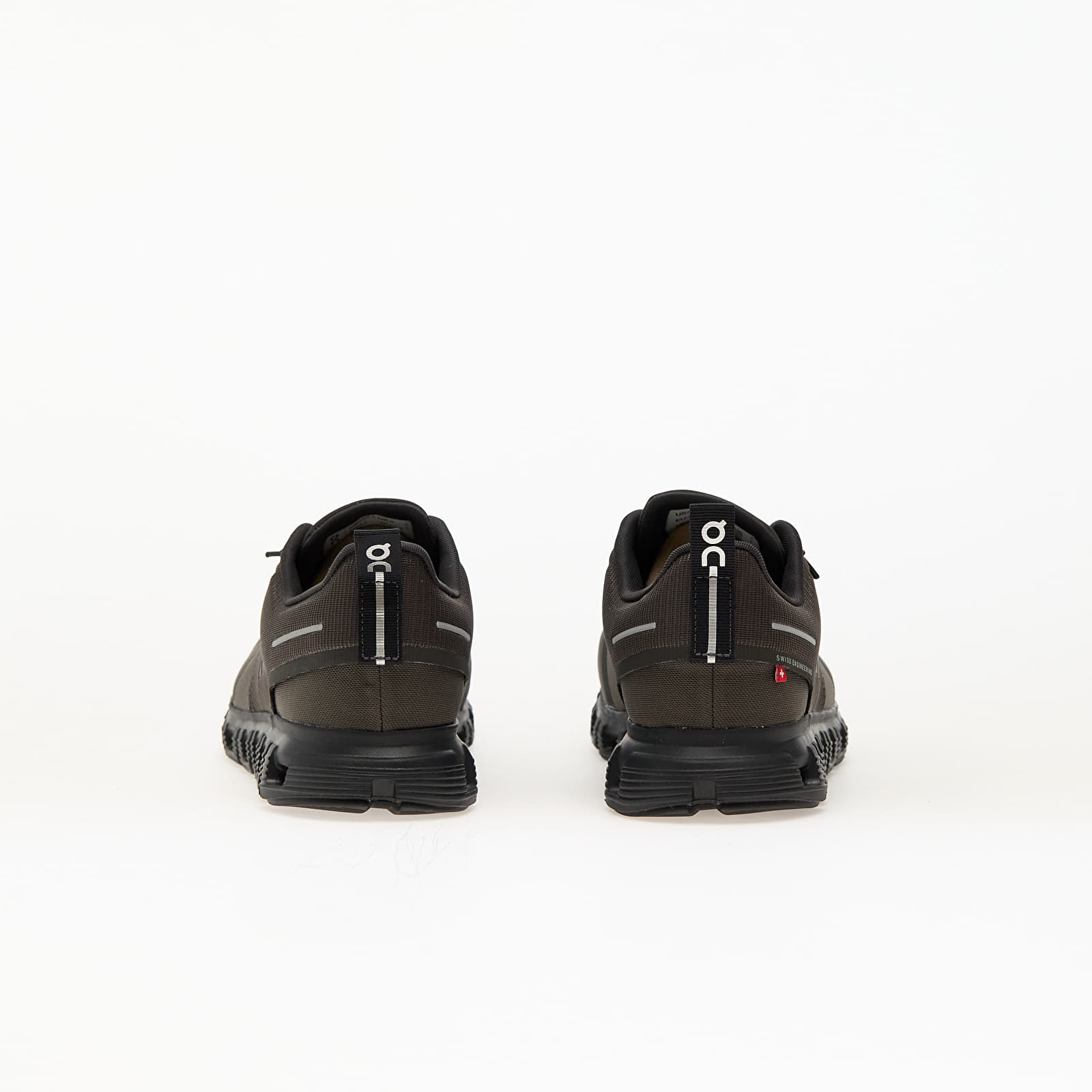 Men's sneakers and shoes On M Cloud 6 WP Thorn/ Black