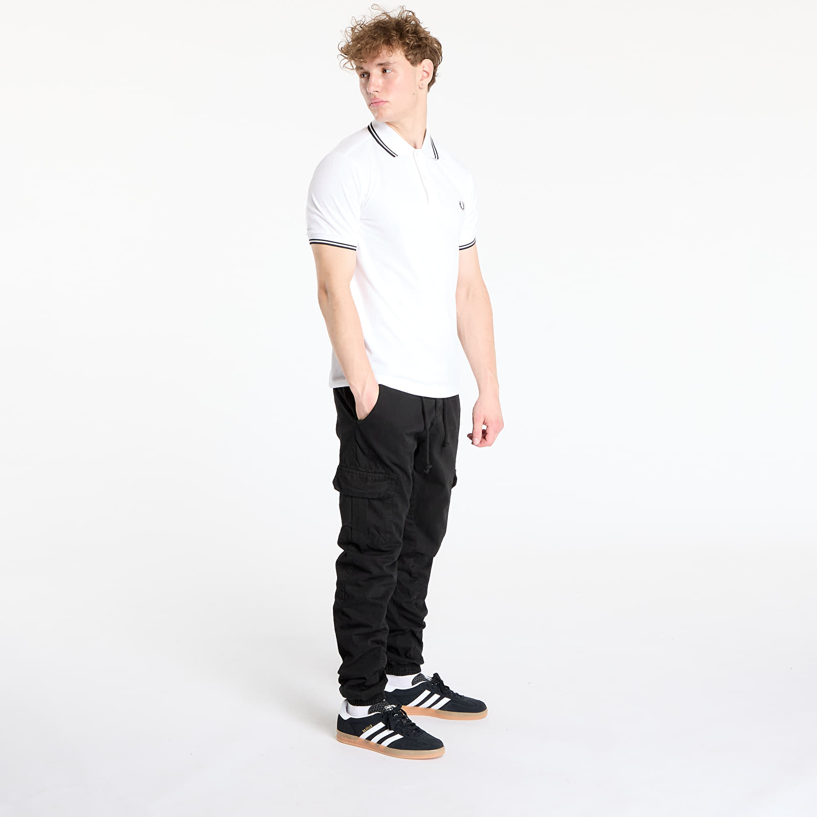 Cargo kalhoty Urban Classics Cargo Jogging Pants Black