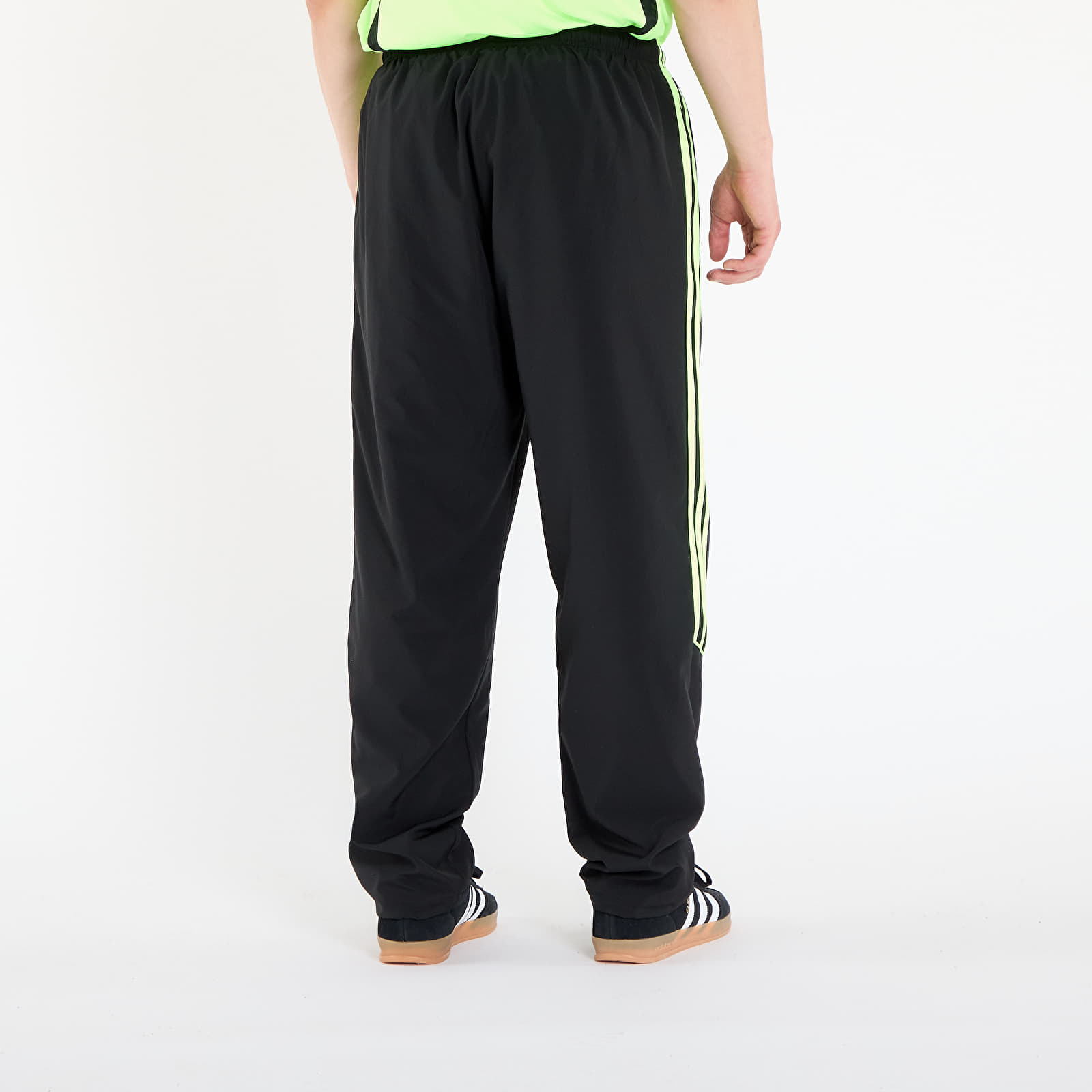 Bukser for menn adidas Teamgeist Adicolor Track Tracksuit Bottoms Black/ Signal Green