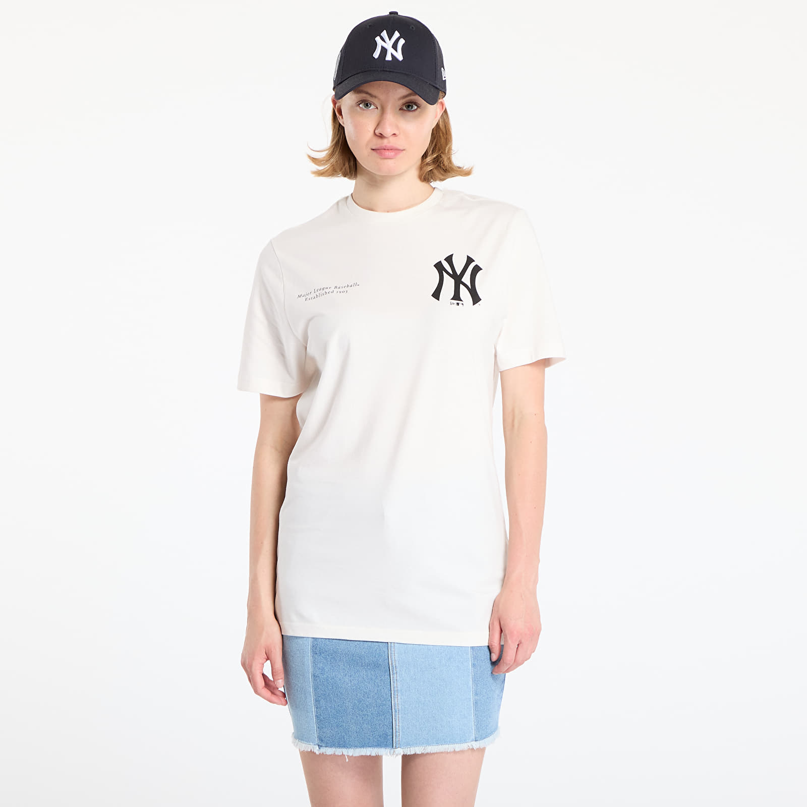 Camisetas hombre New Era New York Yankees Arch Graphic Regular Tee UNISEX Off White