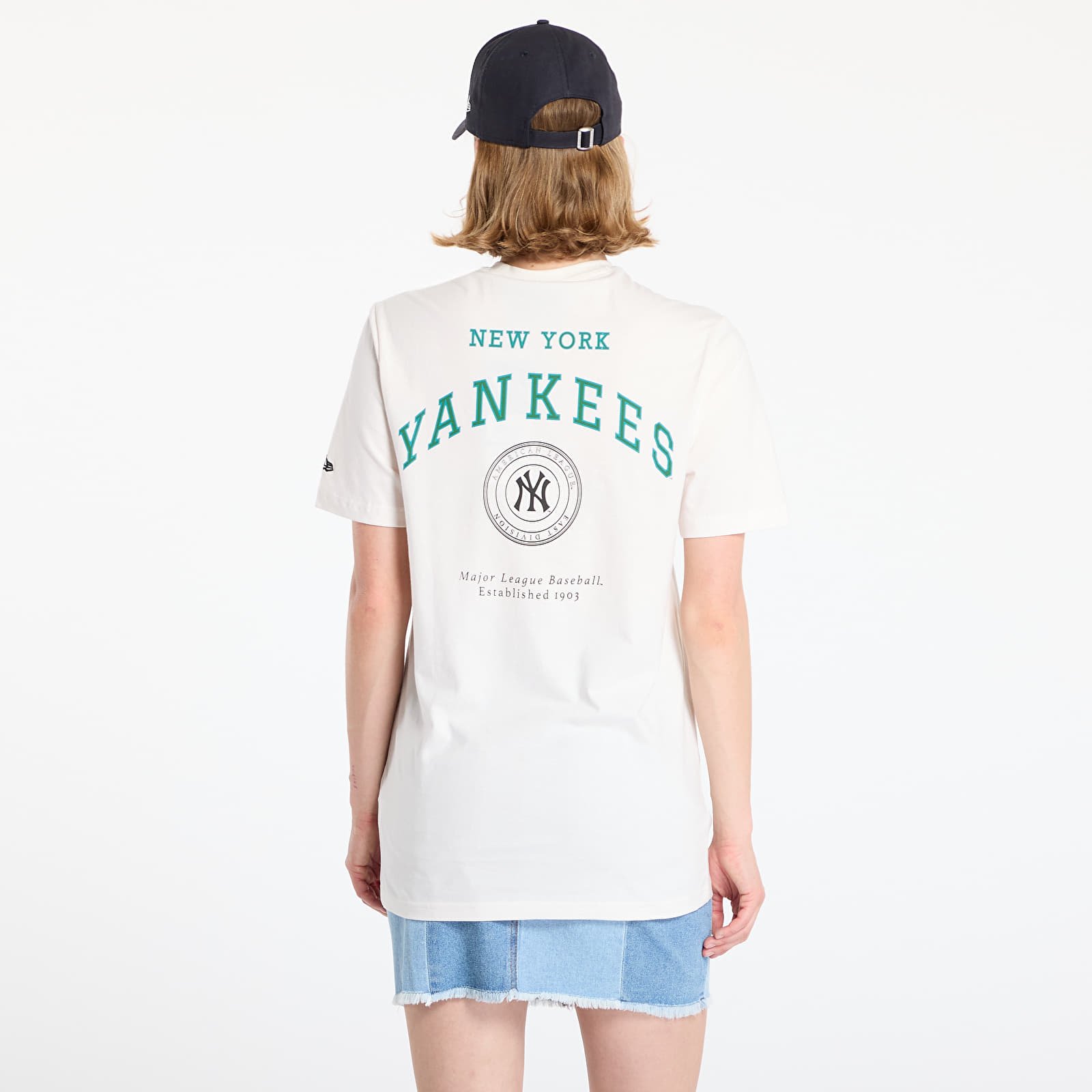 Camisetas hombre New Era New York Yankees Arch Graphic Regular Tee UNISEX Off White