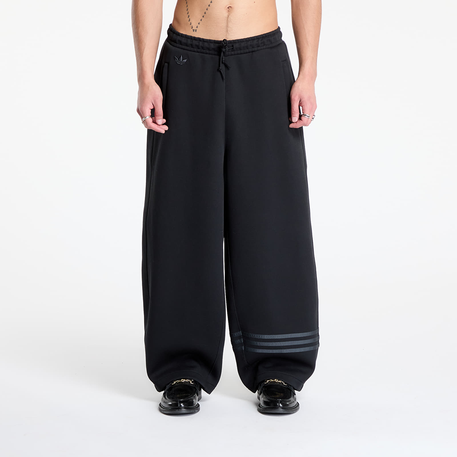 Joggebukser for menn adidas Neuclassics Sweatpants Black