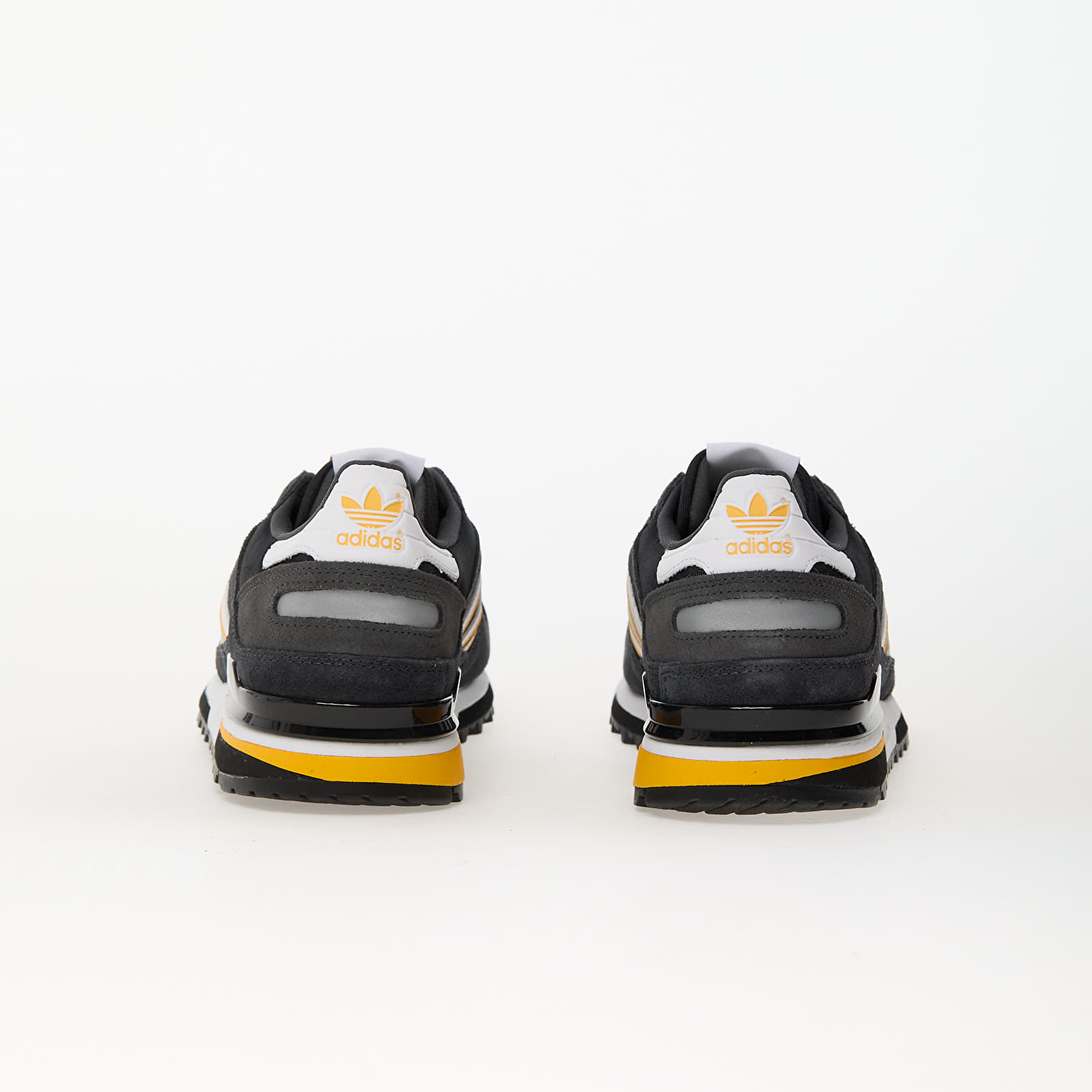 Turnschuhe und Schuhe für Männer adidas Zx 600 Carbon/ Ftw White/ Core Black