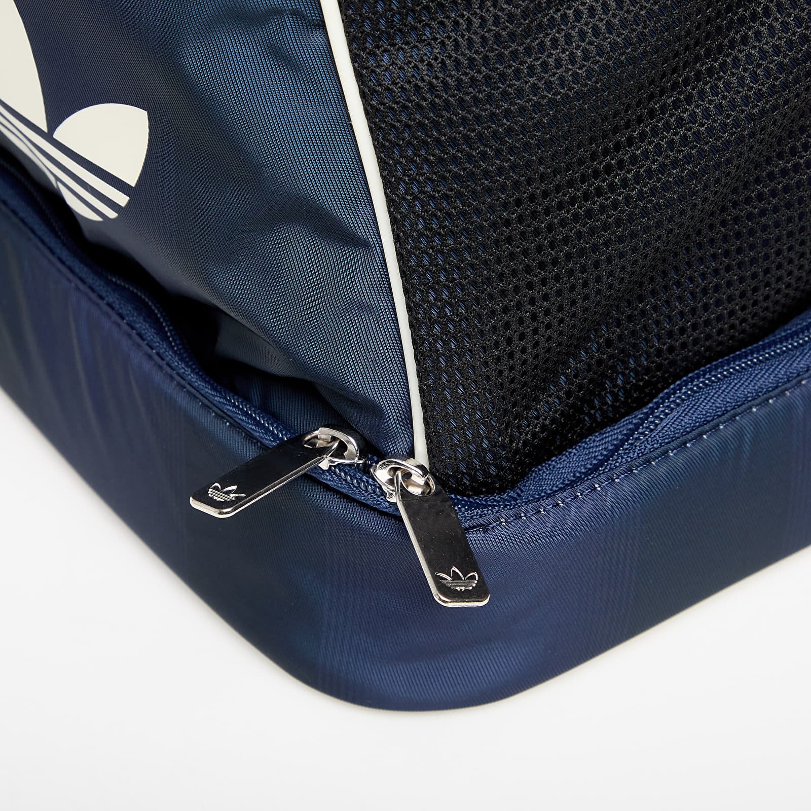 Schoudertassen adidas Large Football Inspired Gymbag Night Indigo/ White