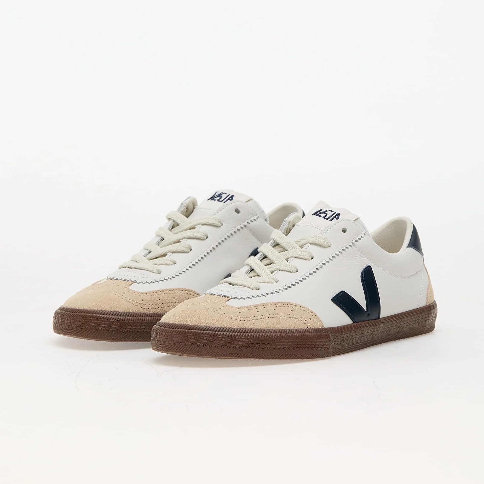 Zapatillas Hombre Veja Volley White Nautico Bark