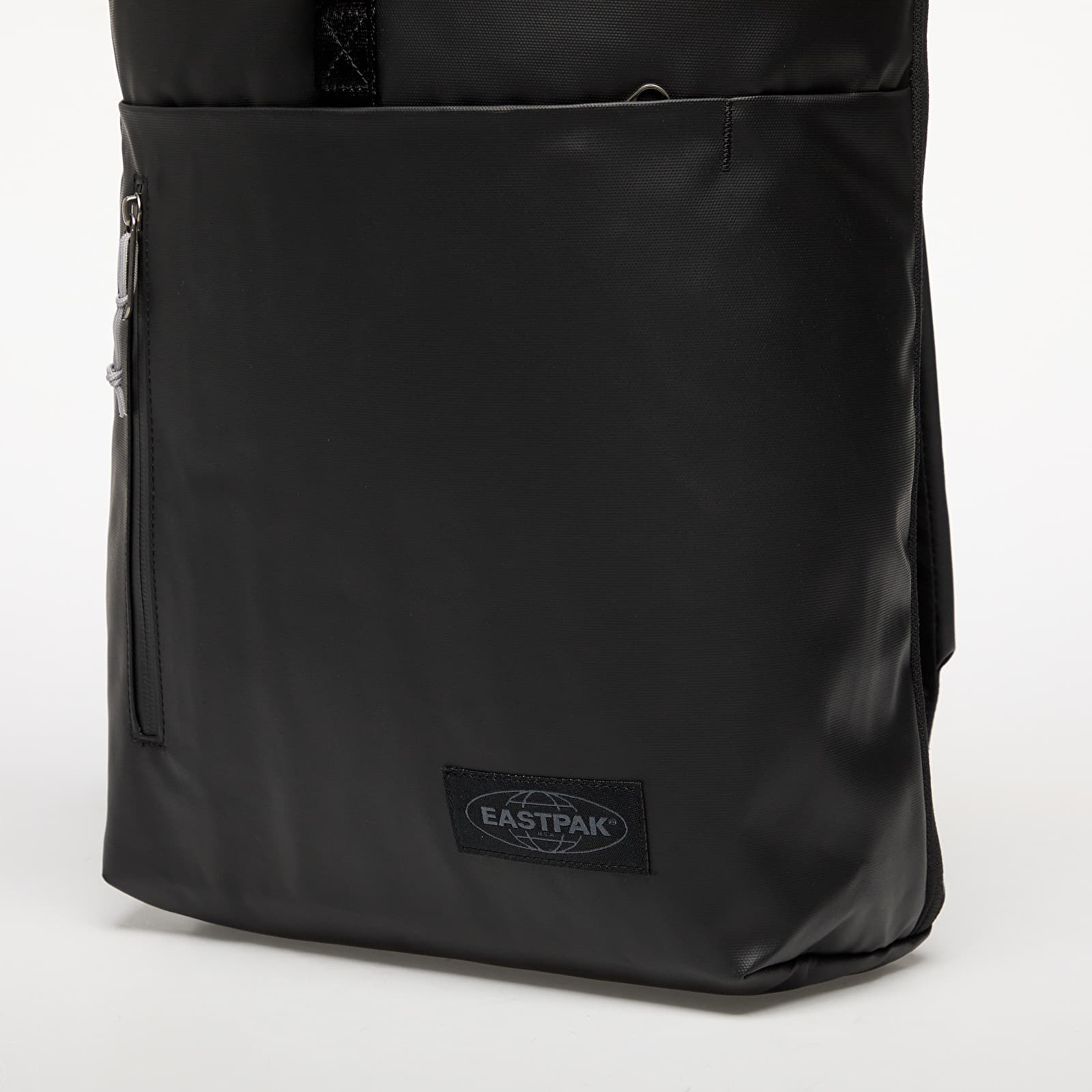 Mochilas para hombres Eastpak Up Roll Tarp Black2