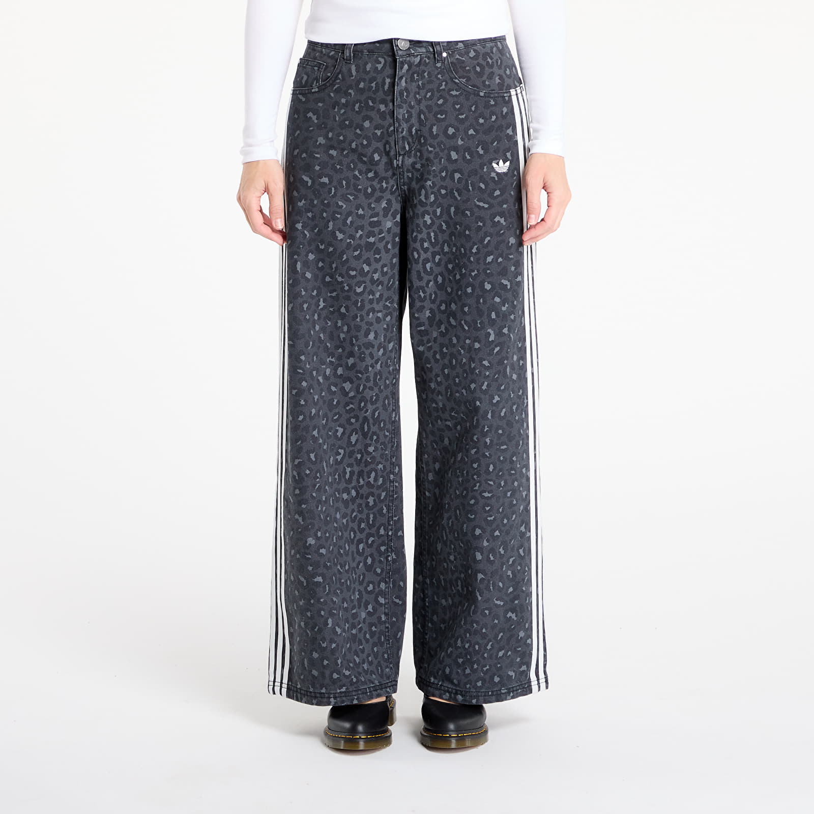 Naiste teksad adidas Originals Loose Pants Multicolor/ Carbon