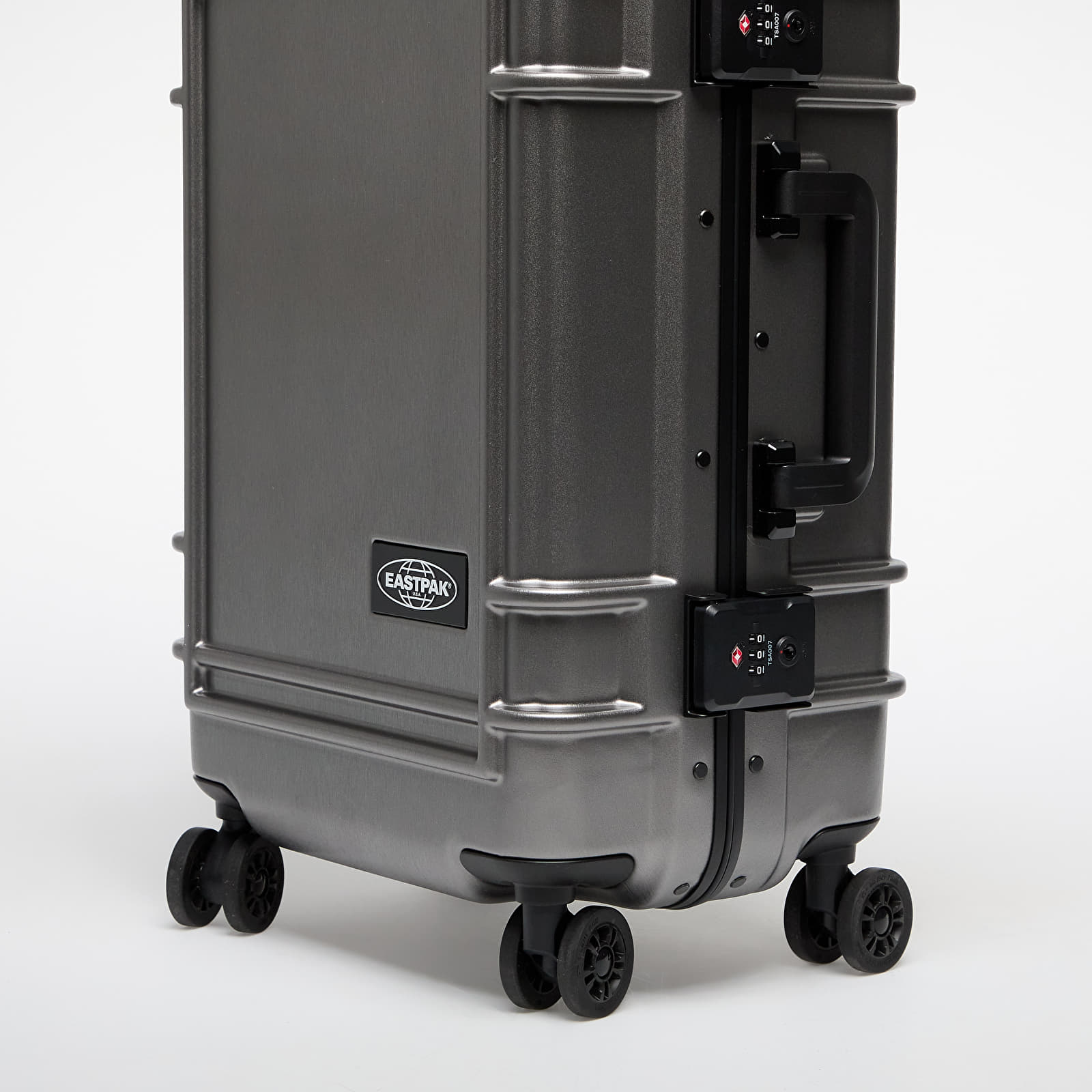 Citi aksesuāri Eastpak Resist'r Case S Brushed Metal