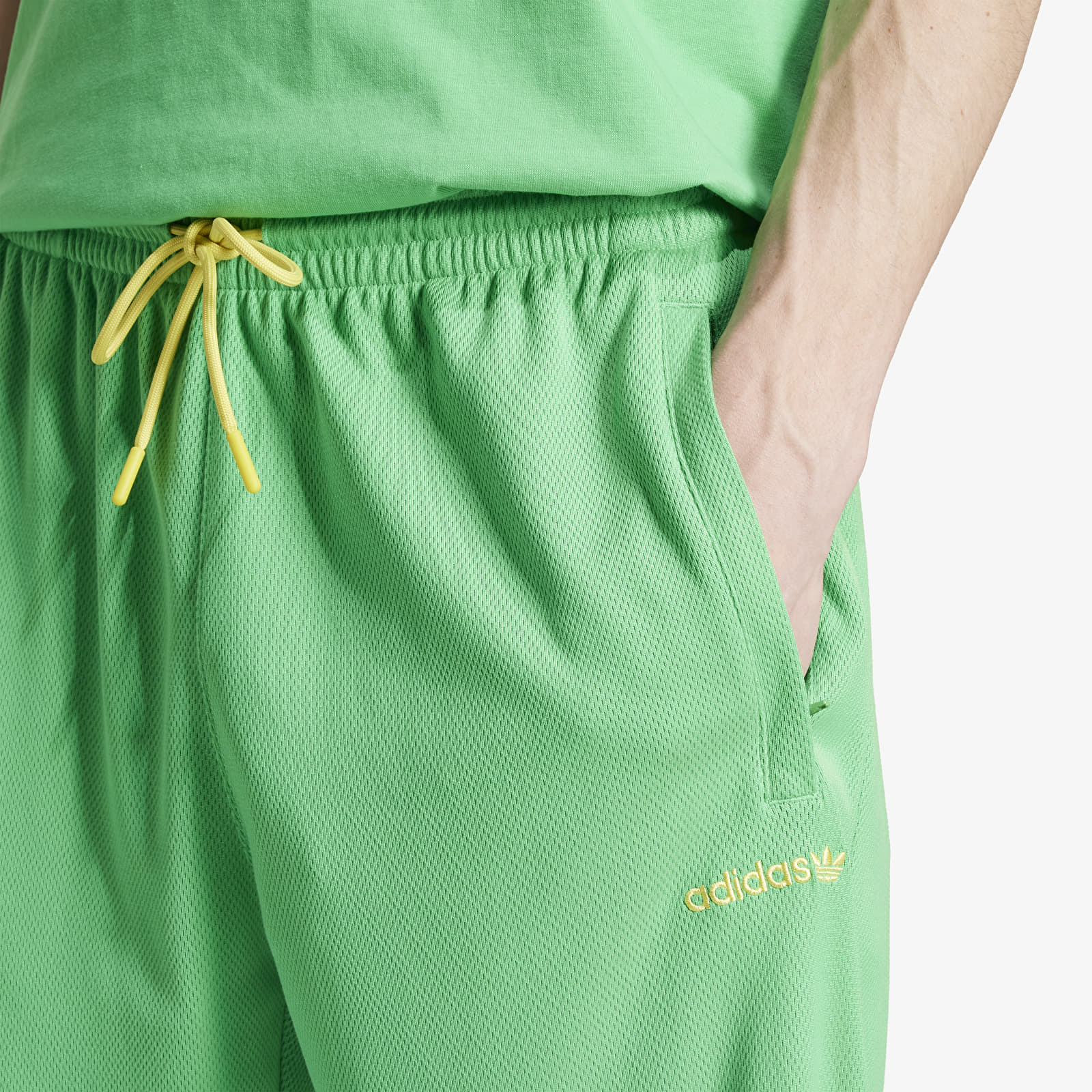Men's trousers adidas Zip Flr Pant Green/ Energy Green