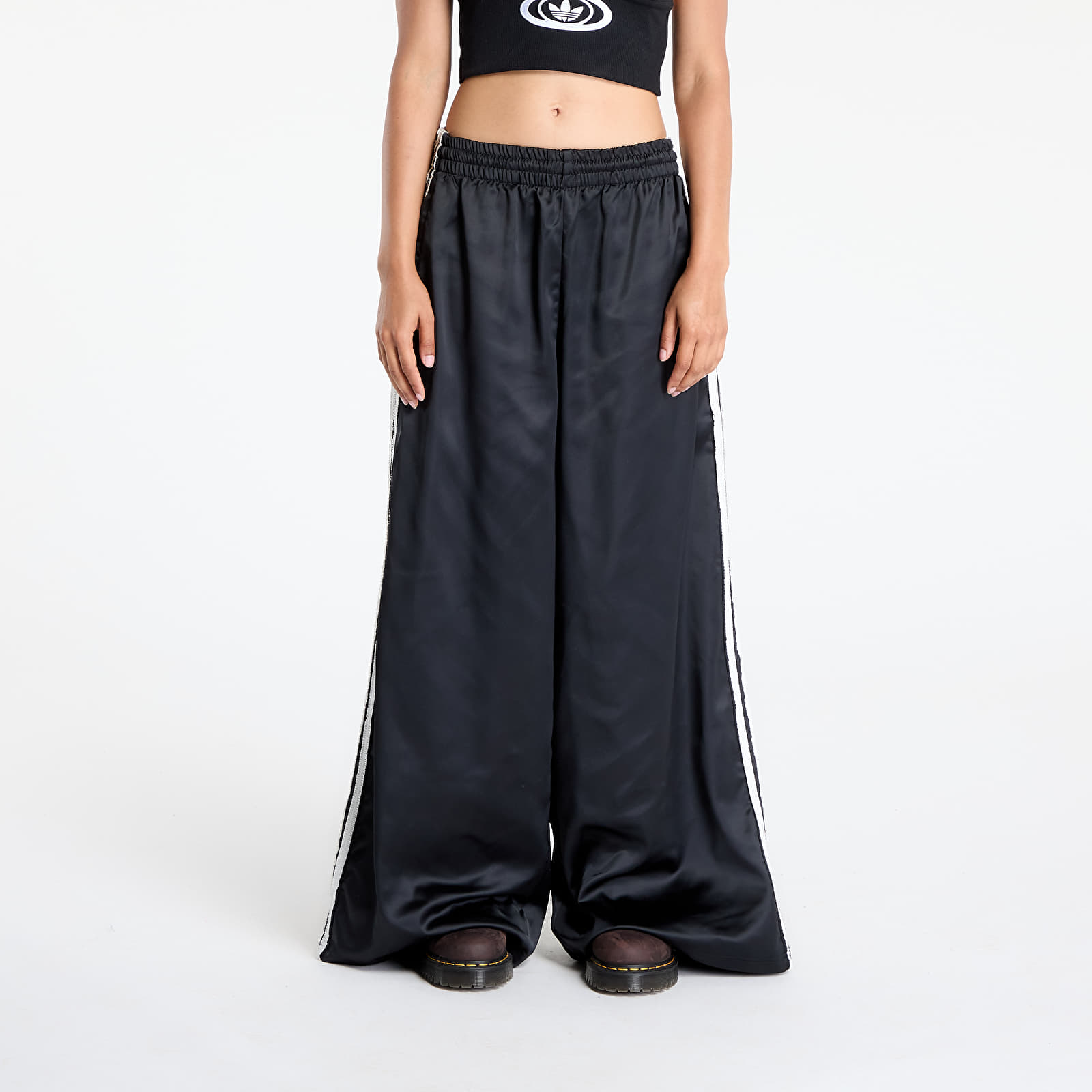 Pantalones de mujer adidas Originals Satin Wide Leg Tracksuit Bottoms Ruffle 3-Stripes Black