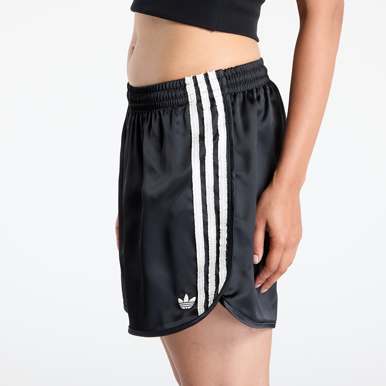 Pantalones cortos de mujer adidas Originals Satin Shorts Ruffle 3-Stripes Black
