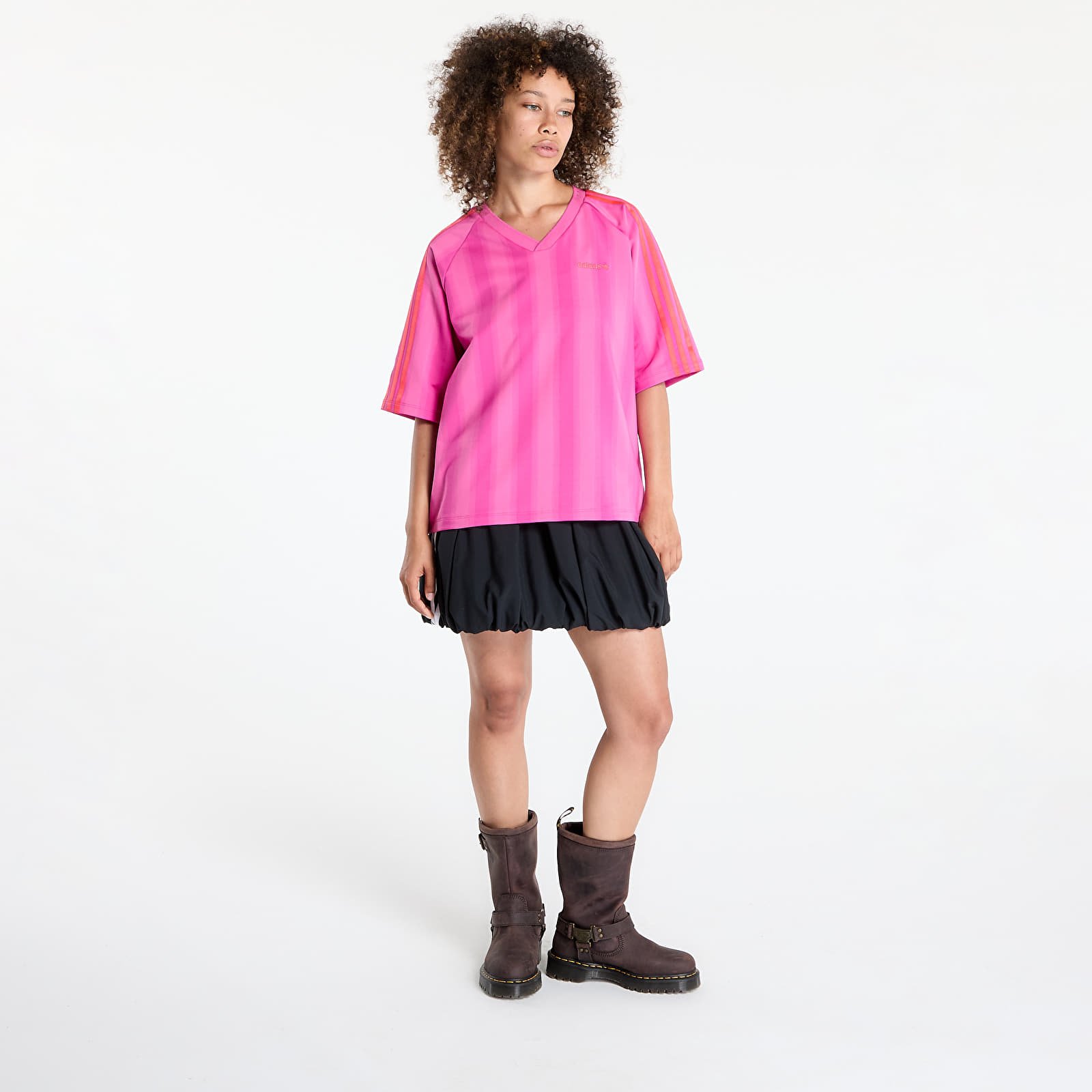Camisetas de mujer adidas Linear Tee Semi Lucid Fuchsia