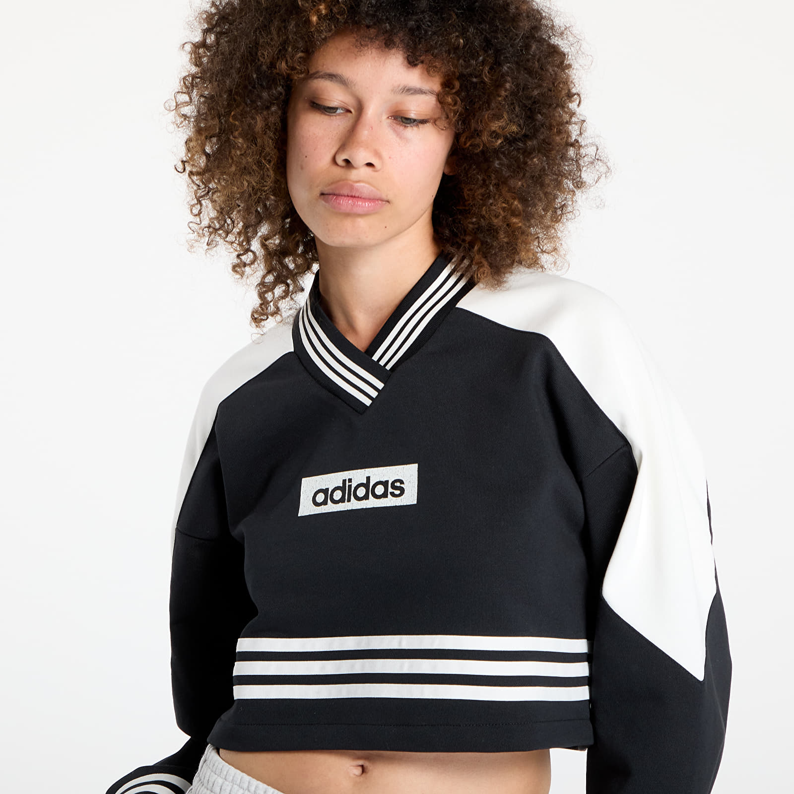 Women's Sweatshirts adidas Blocking Crewneck Sweatshirt Black/ Off White