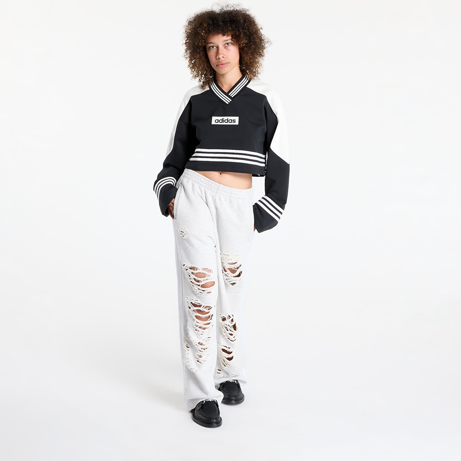 Women's Sweatshirts adidas Blocking Crewneck Sweatshirt Black/ Off White