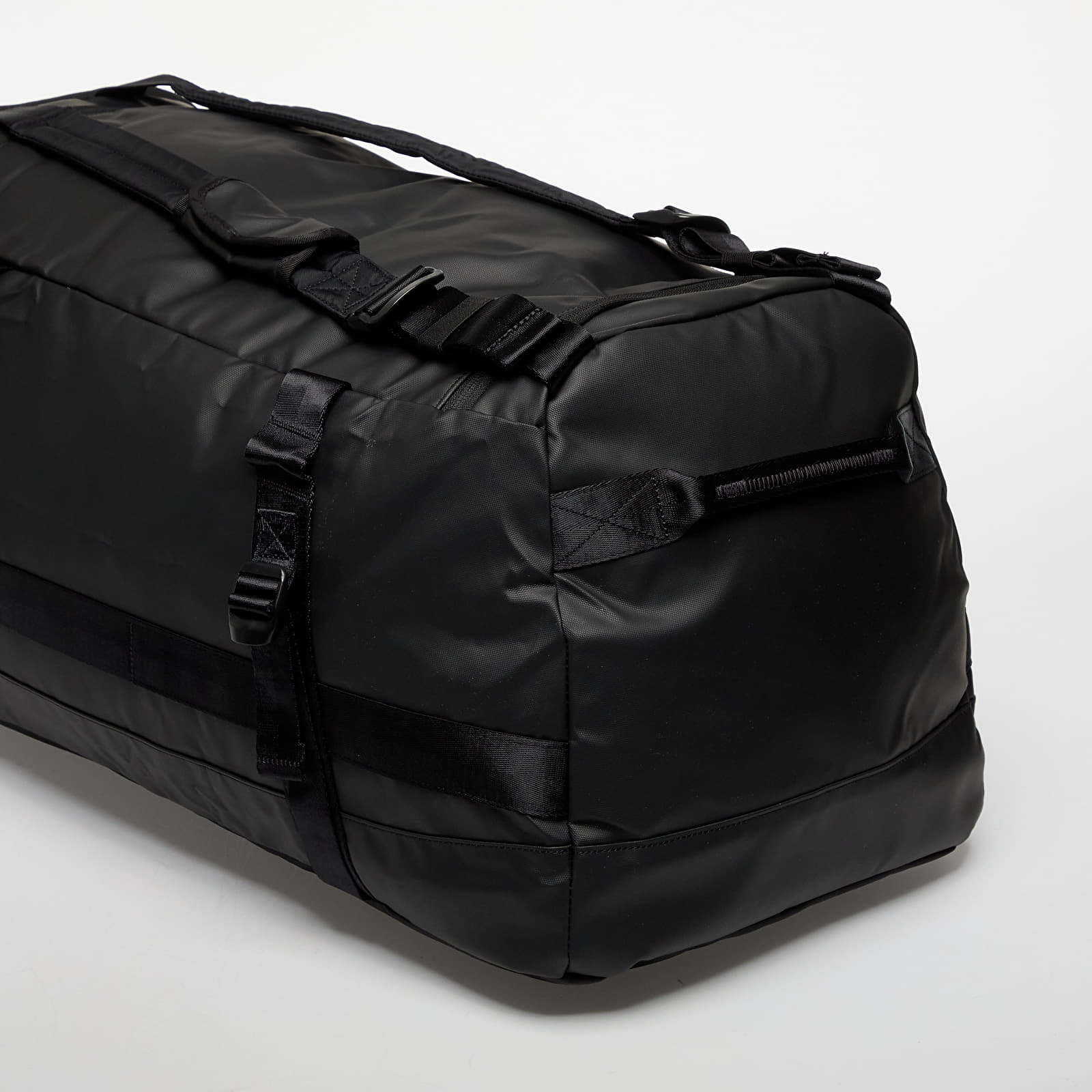 Duffle bag Eastpak Duffel Pack M Tarp Black