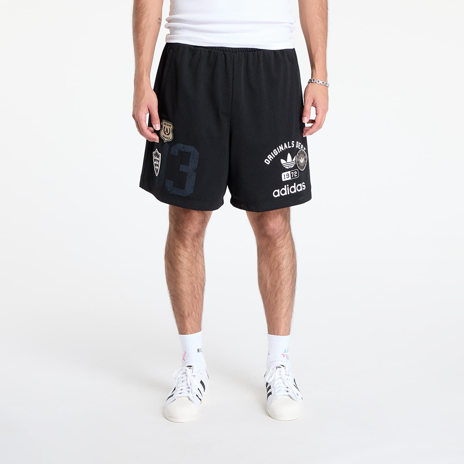 Meeste lühikesed püksid adidas Originals Dept. Graphic Mesh Short Black