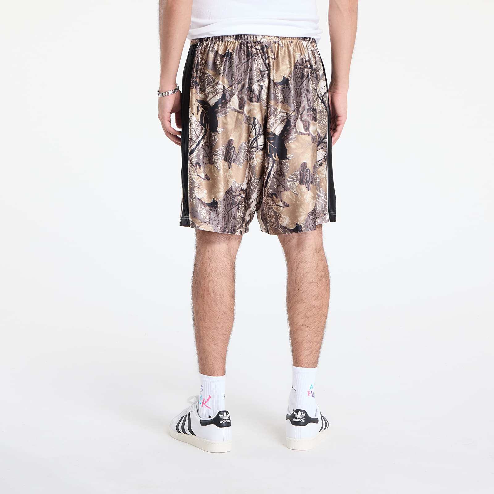 Meeste lühikesed püksid adidas Originals Camo Short AOP Camel
