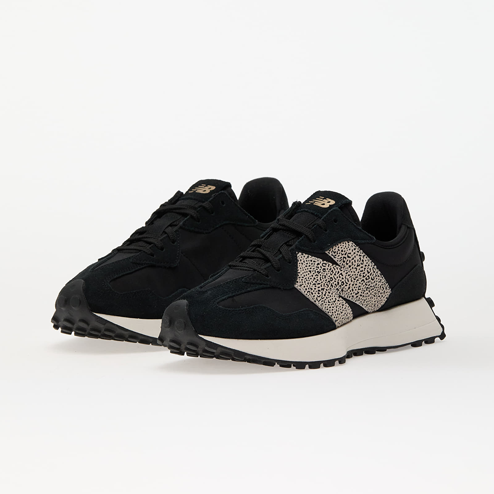 Naiste tossud New Balance 327 Black