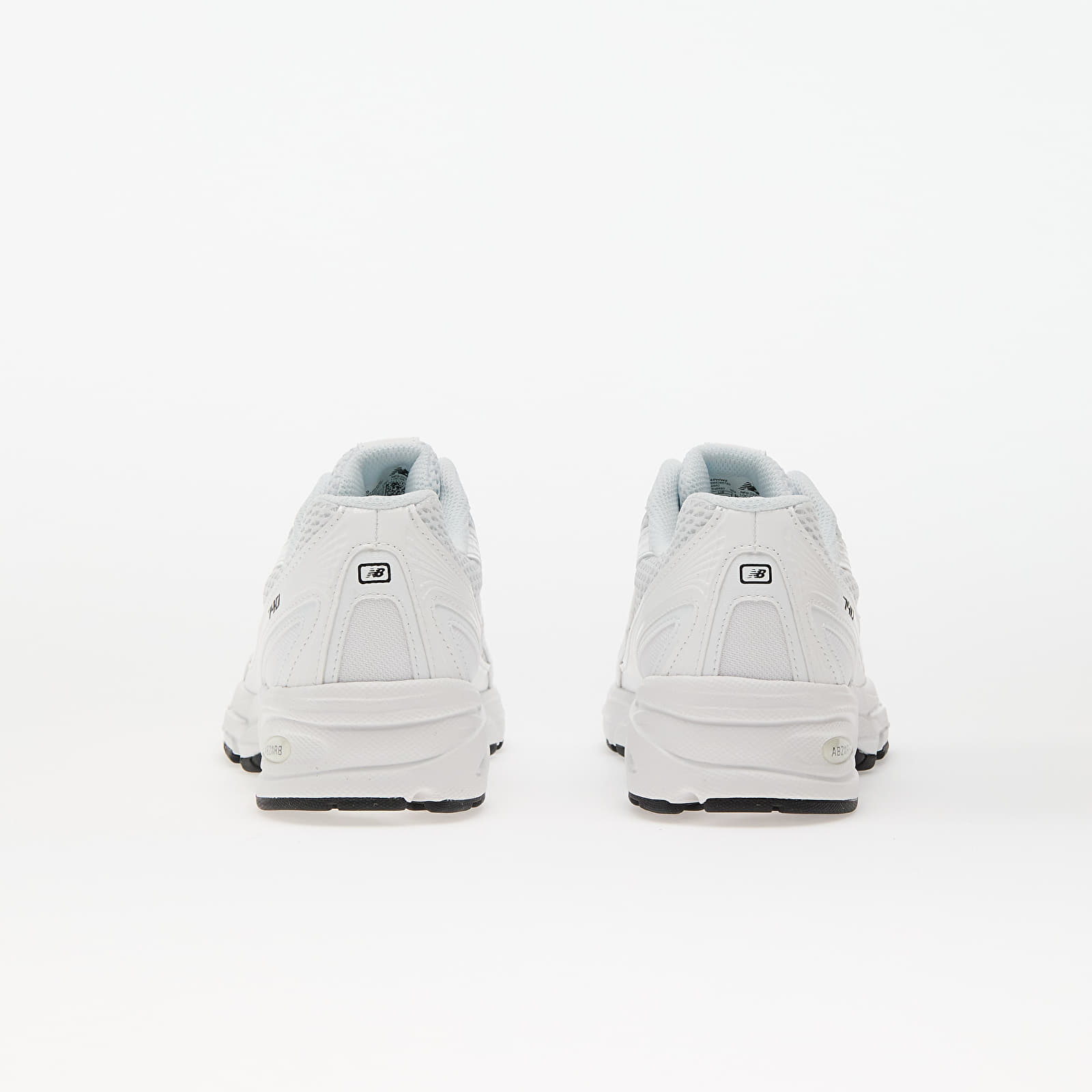 Meeste tossud New Balance 740 White