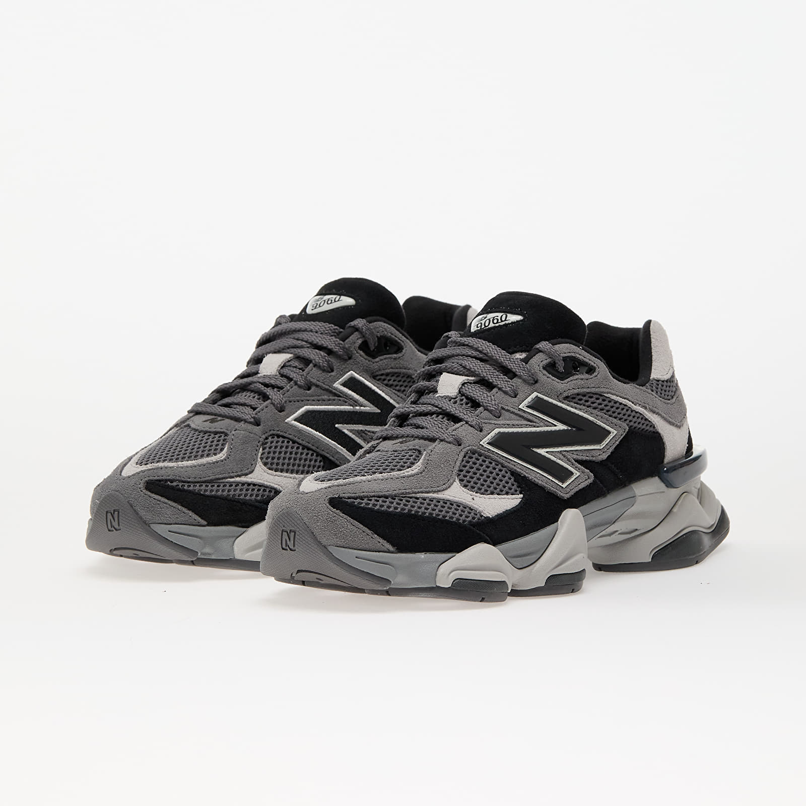 Meeste tossud New Balance 9060 Grey