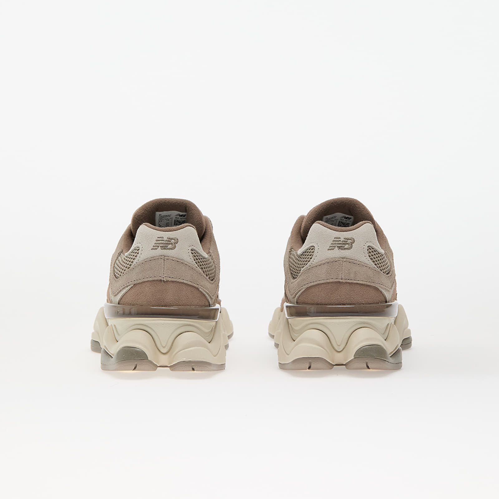 Meeste tossud New Balance 9060 Beige