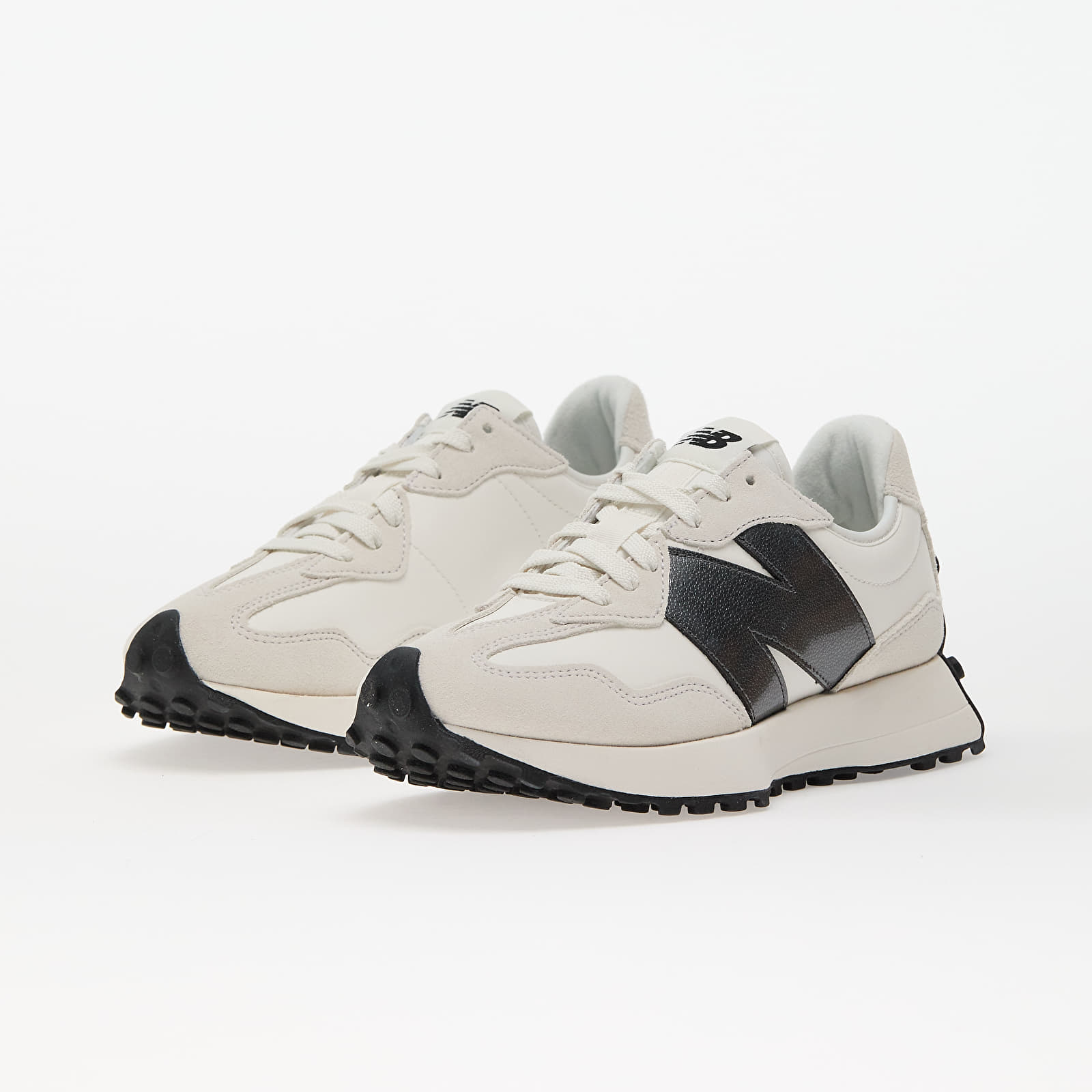 Naiste tossud New Balance 327 White/ Dark Grey