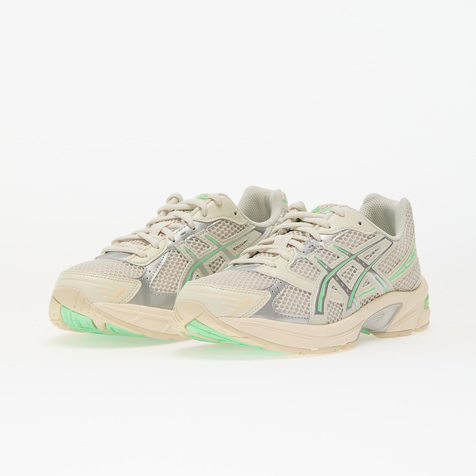 Naiste tossud ja kingad Asics GEL-1130 Pale Oak/ Menthol