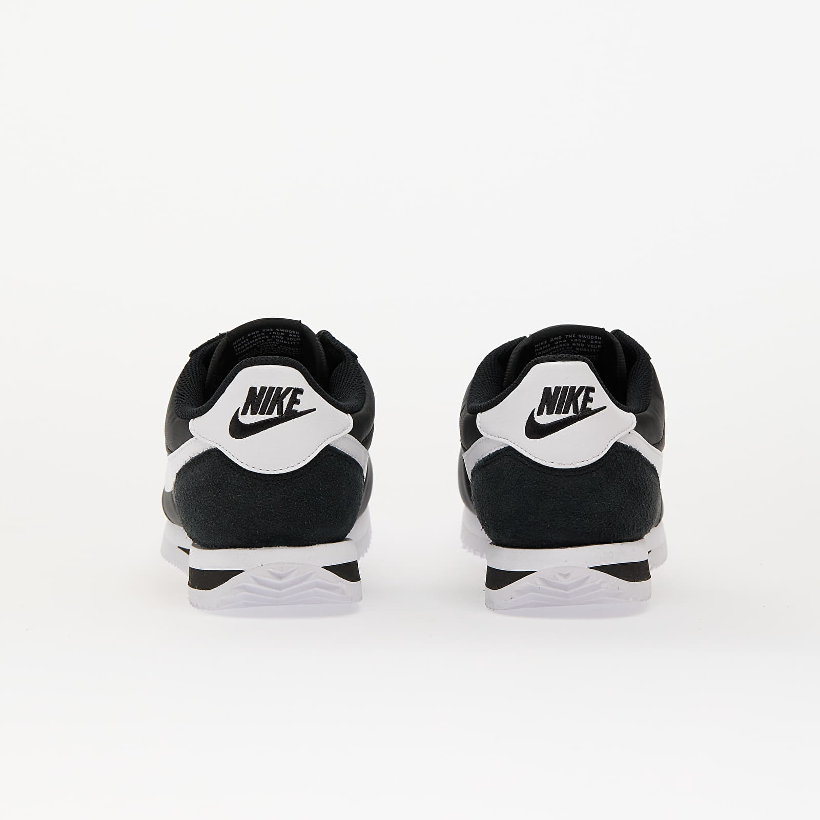 Meeste tossud ja kingad Nike Cortez Txt Black/ White