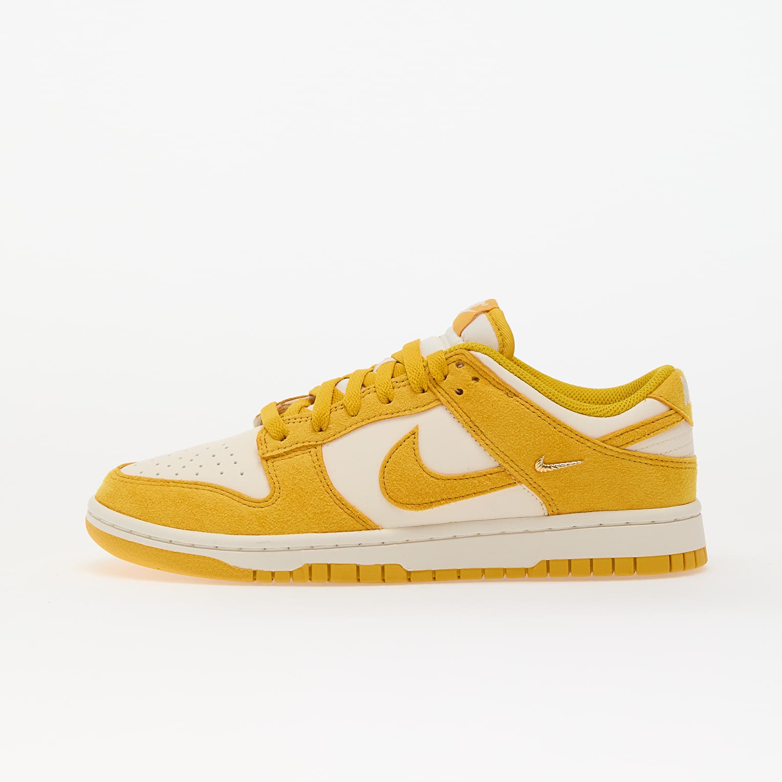 Sneakers og sko til kvinder Nike Wmns Dunk Low Pale Ivory/ Dk Sulfur-Sail-Mtlc Gold