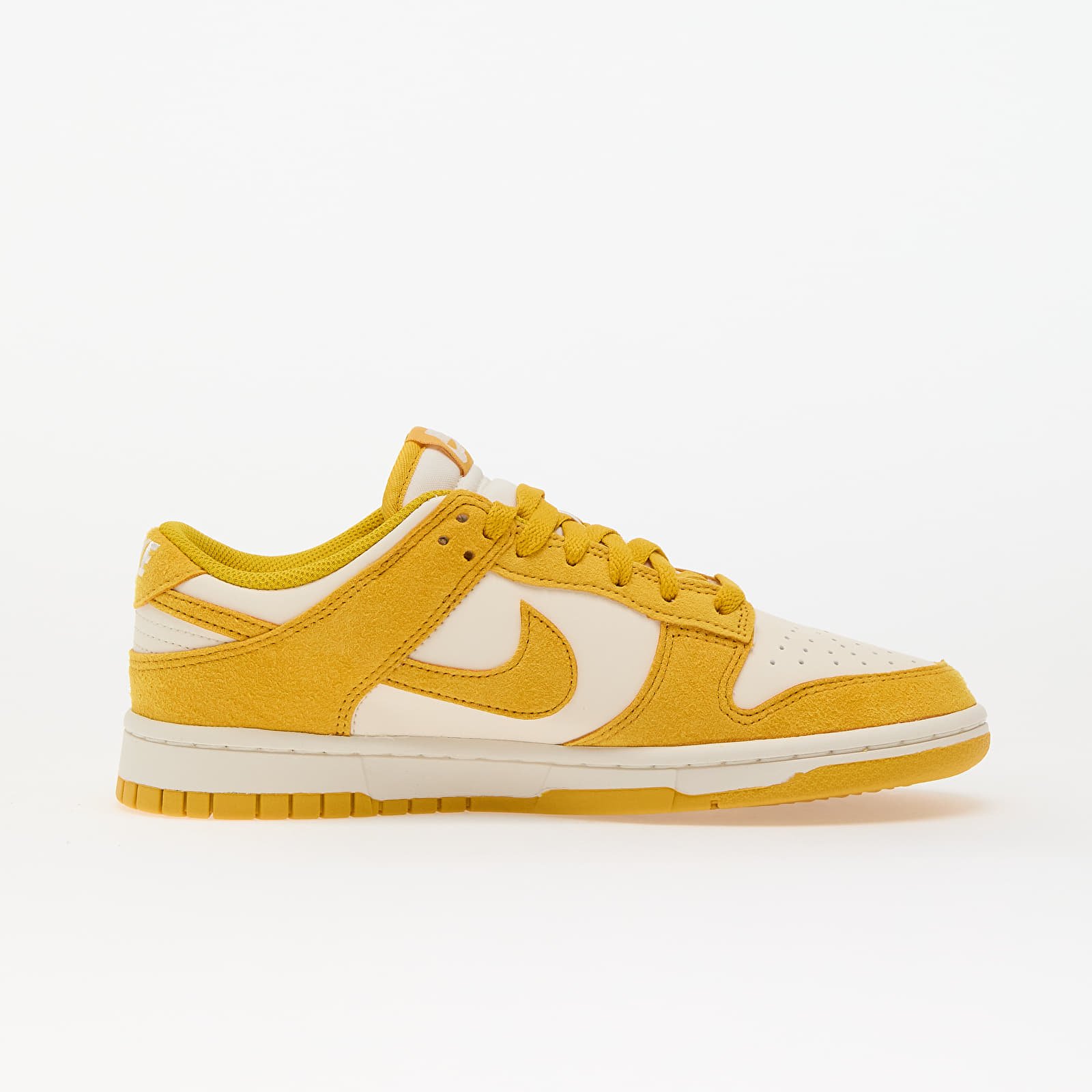 Sneakers og sko til kvinder Nike Wmns Dunk Low Pale Ivory/ Dk Sulfur-Sail-Mtlc Gold