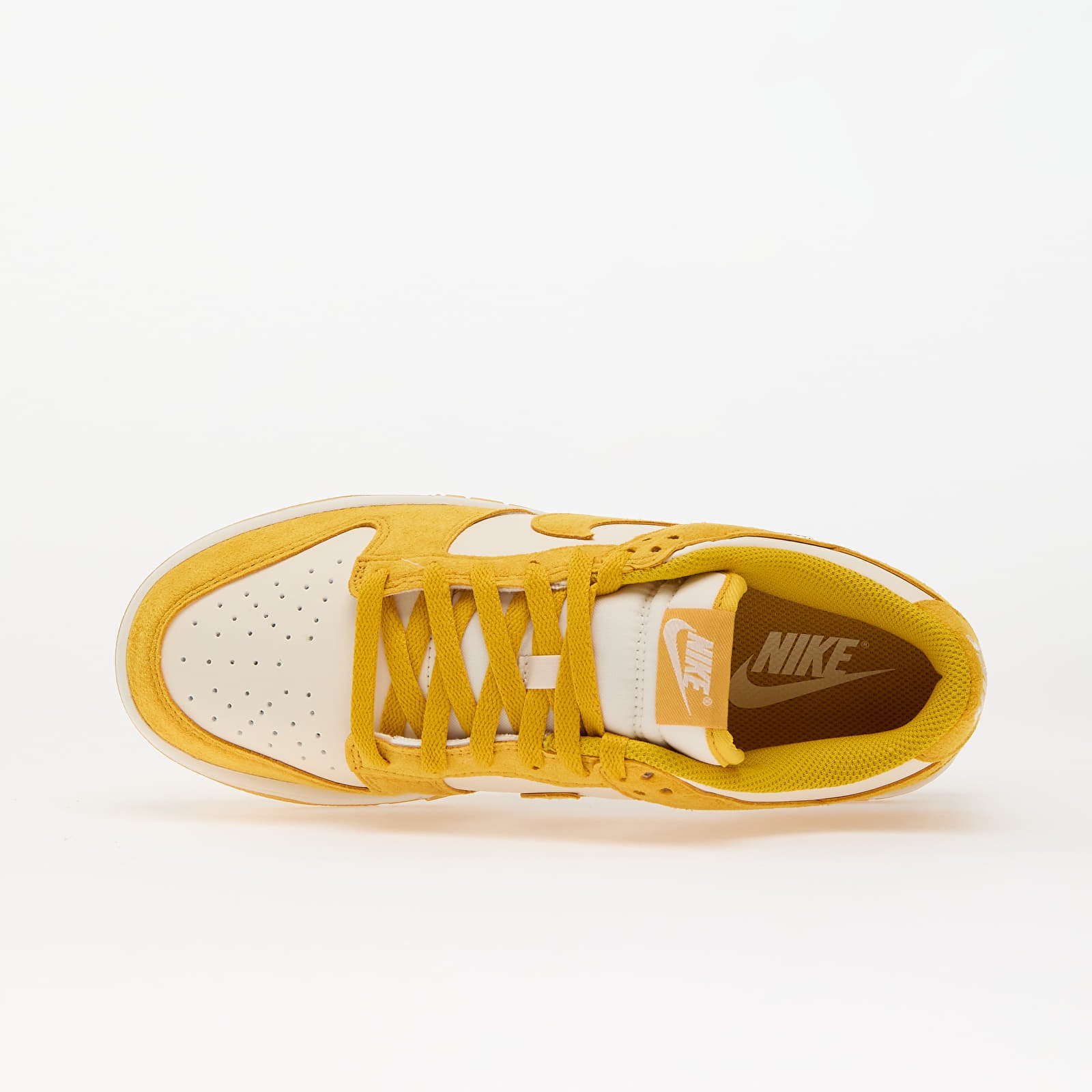 Sneakers og sko til kvinder Nike Wmns Dunk Low Pale Ivory/ Dk Sulfur-Sail-Mtlc Gold