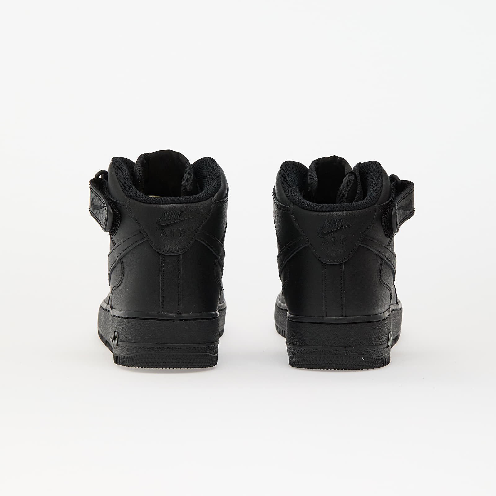 Meeste tossud ja kingad Nike Air Force 1 Mid '07 Black/ Black