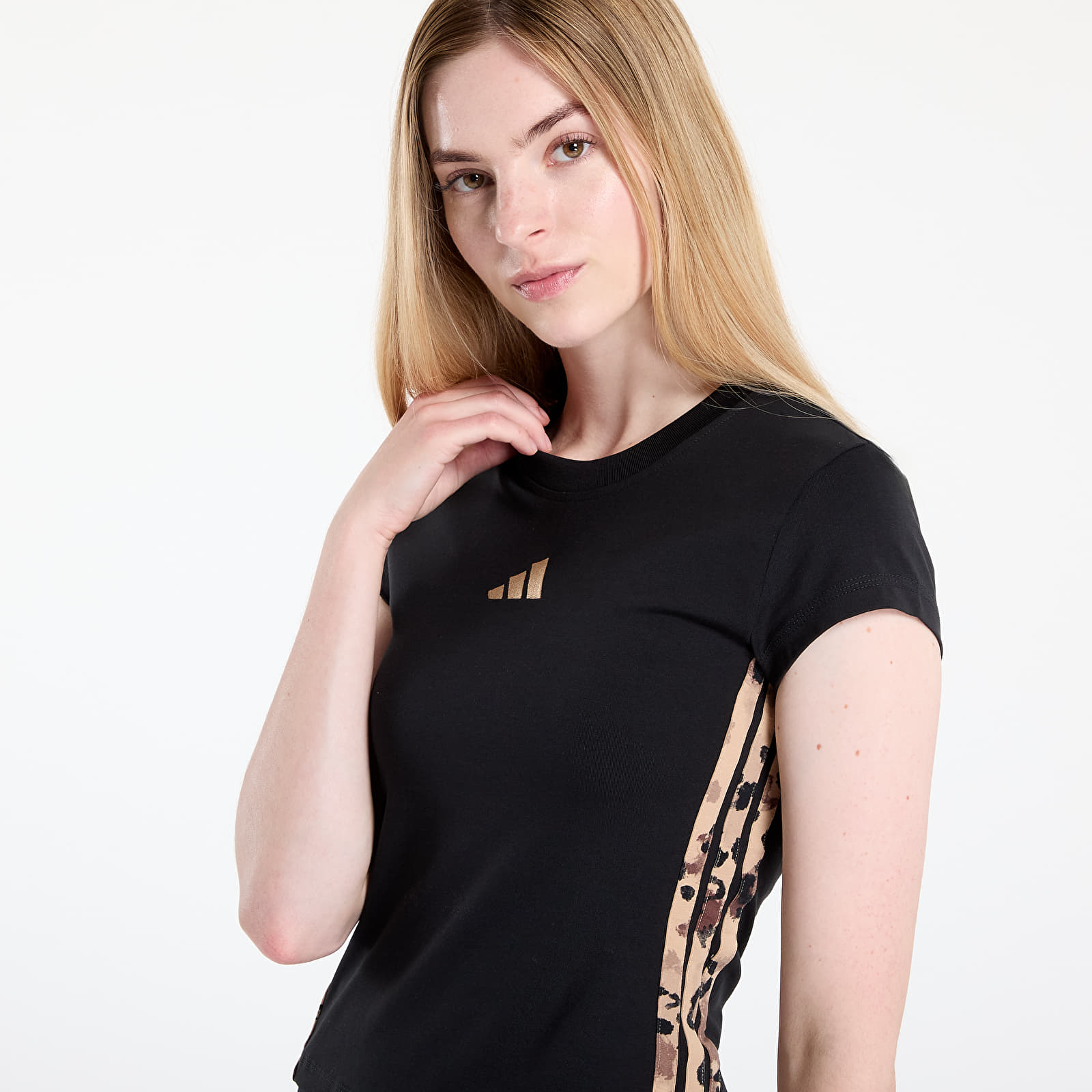T-shirts adidas W Aop Tee Black/ Multicolor/ Warm Sand