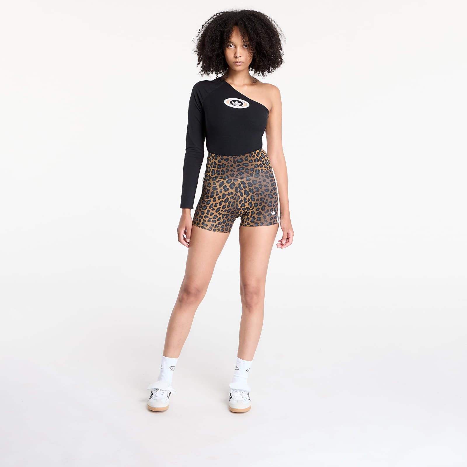 Ženske kratke hlače adidas Booty Short Multicolor
