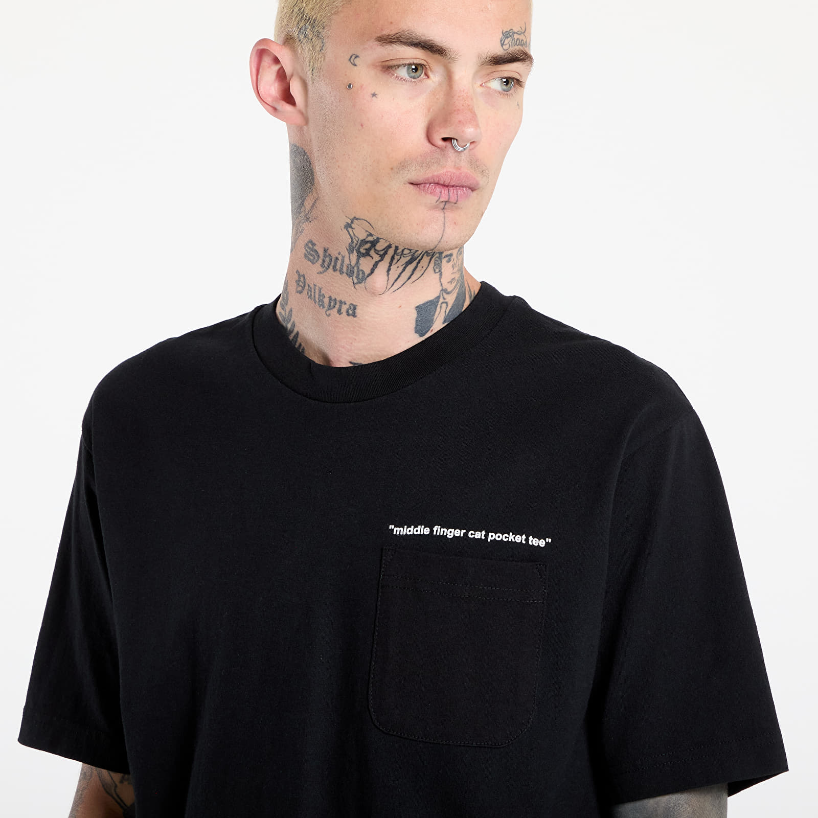 Muške majice RIPNDIP Middle Finger Cat Pocket Tee Black