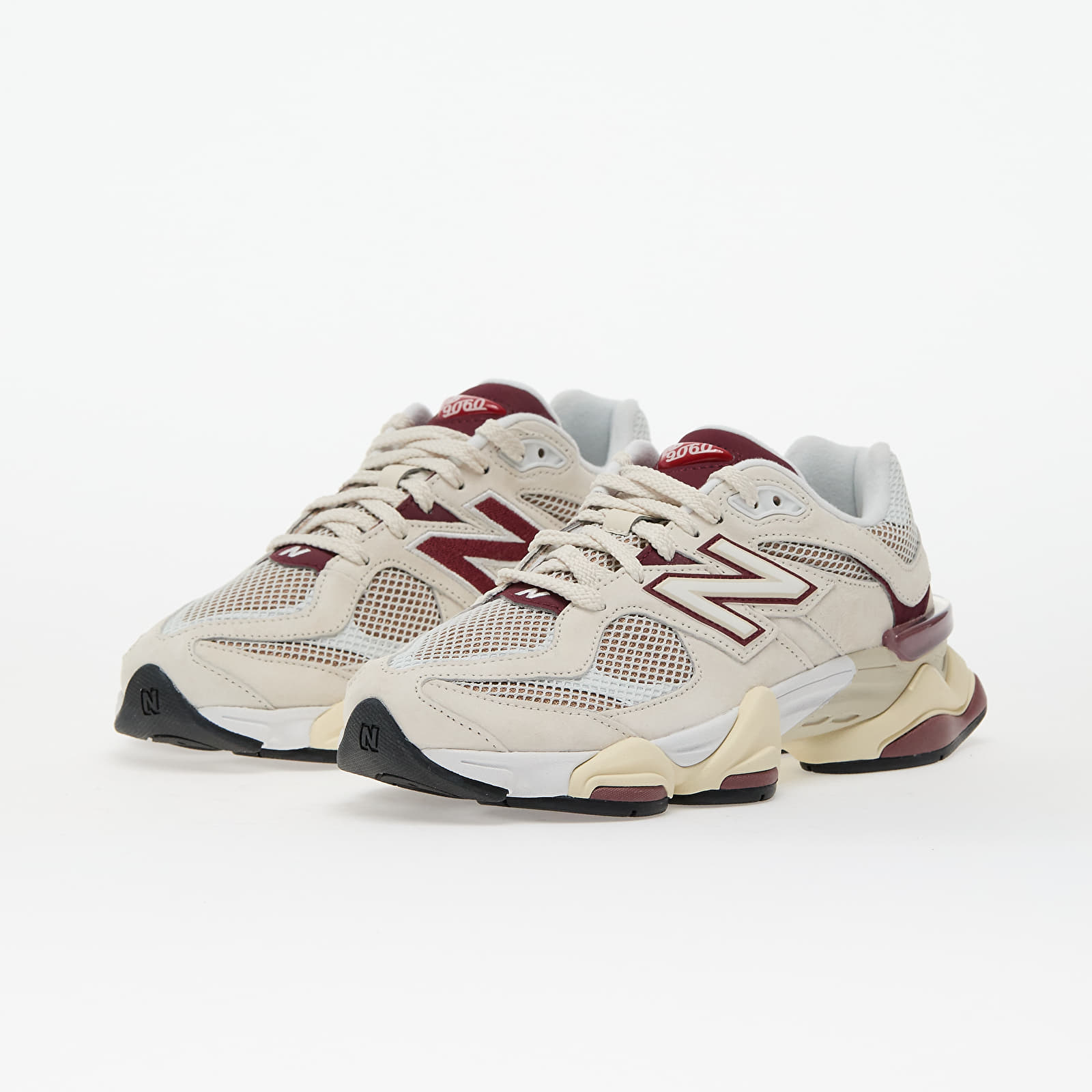 Muške tenisice New Balance 9060 Linen