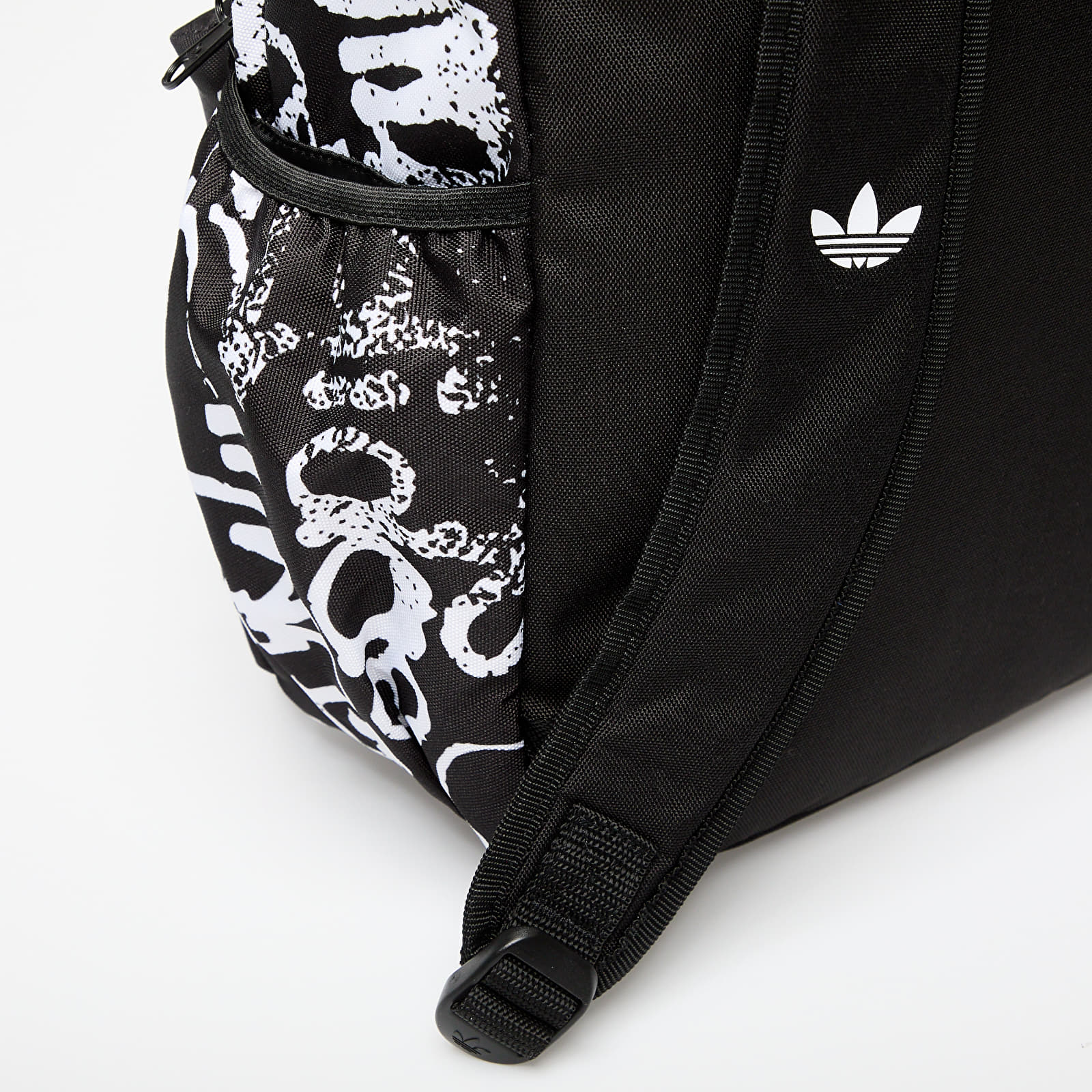 Miesten reput adidas Graphic Classic Backpack Black/ White