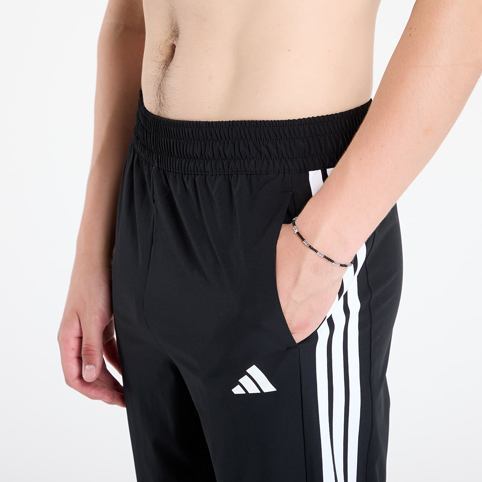 Hosen adidas Train Essentials 3-Stripes Woven Joggers Black/ White