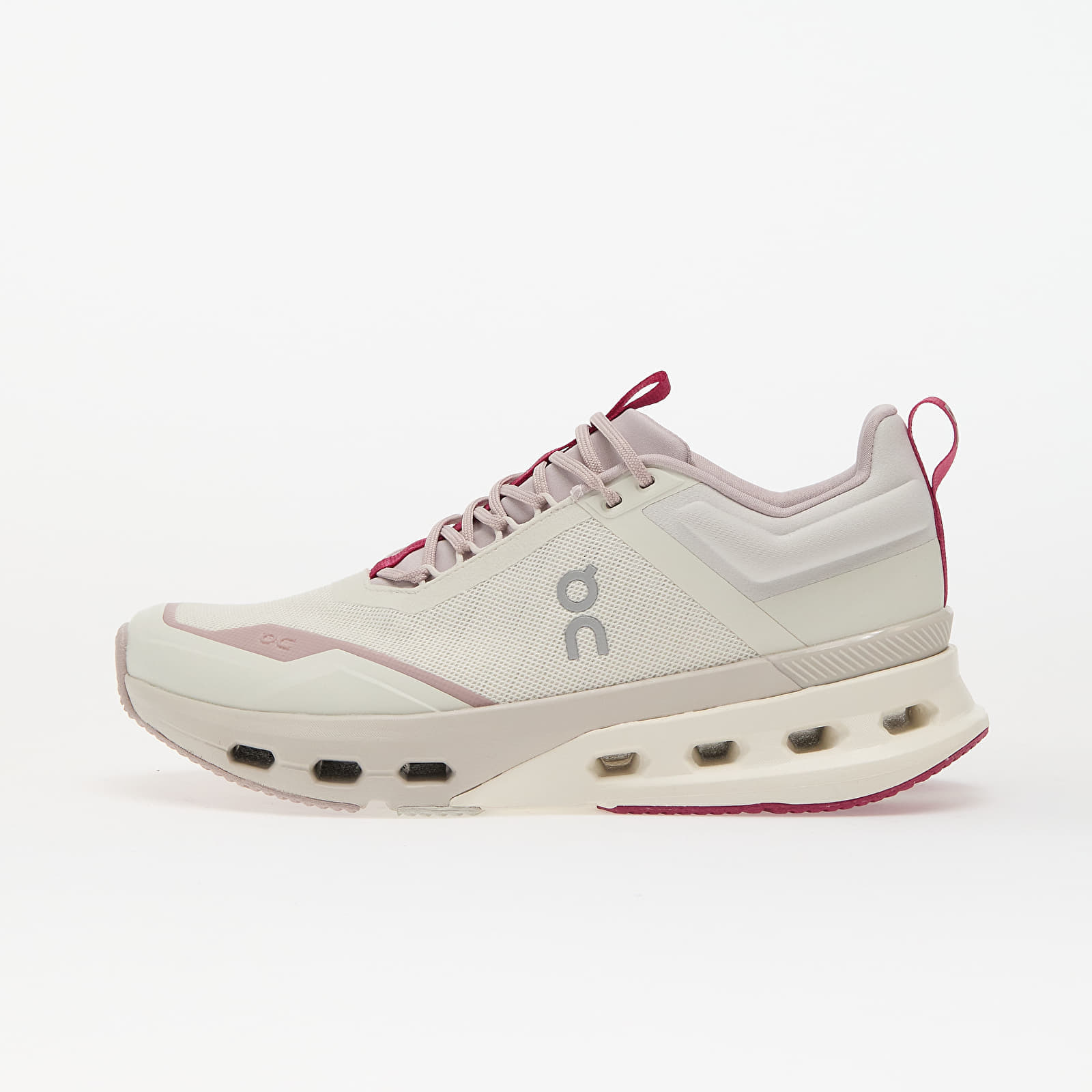Sneakers On W Cloudnova X Ice/ Fade EUR 38 akciós termékkép 1
