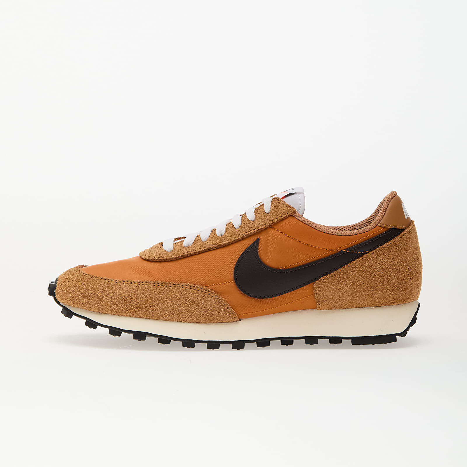 Чоловіче взуття Nike Daybreak Sp Flax/ Velvet Brown-Monarch-White