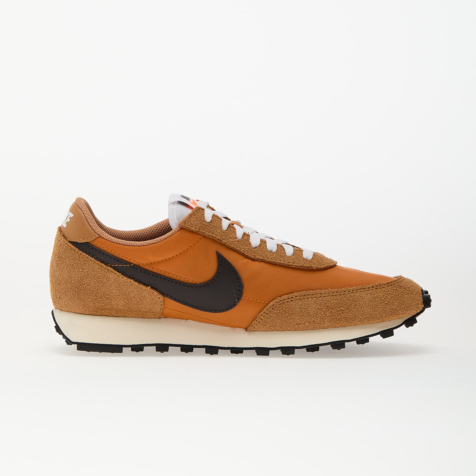 Чоловіче взуття Nike Daybreak Sp Flax/ Velvet Brown-Monarch-White