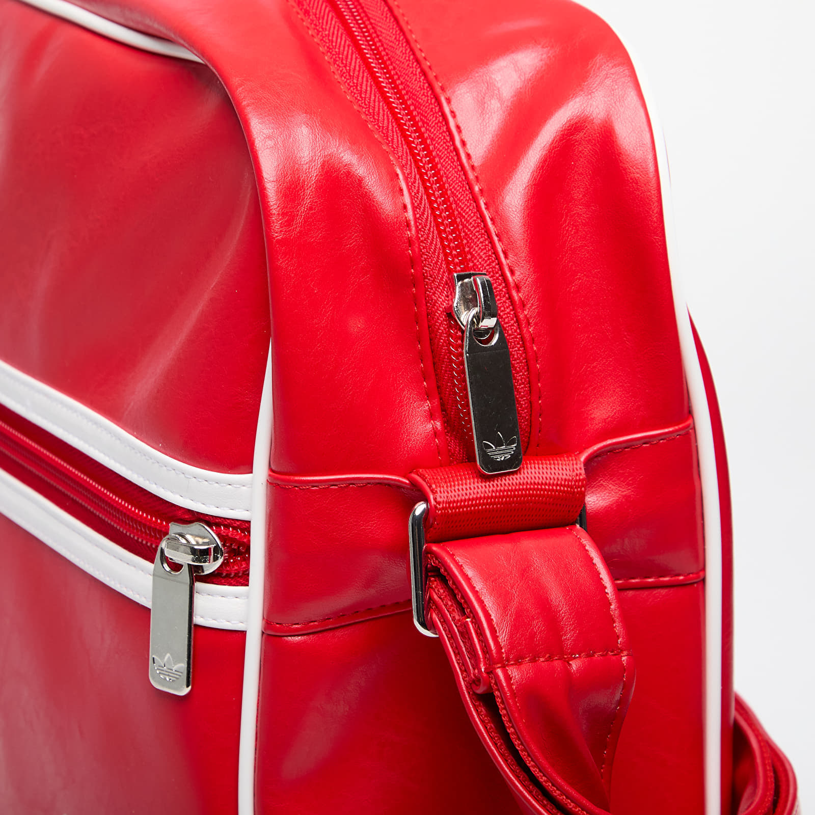 Τσάντα adidas Og Airliner Better Scarlet 18 l