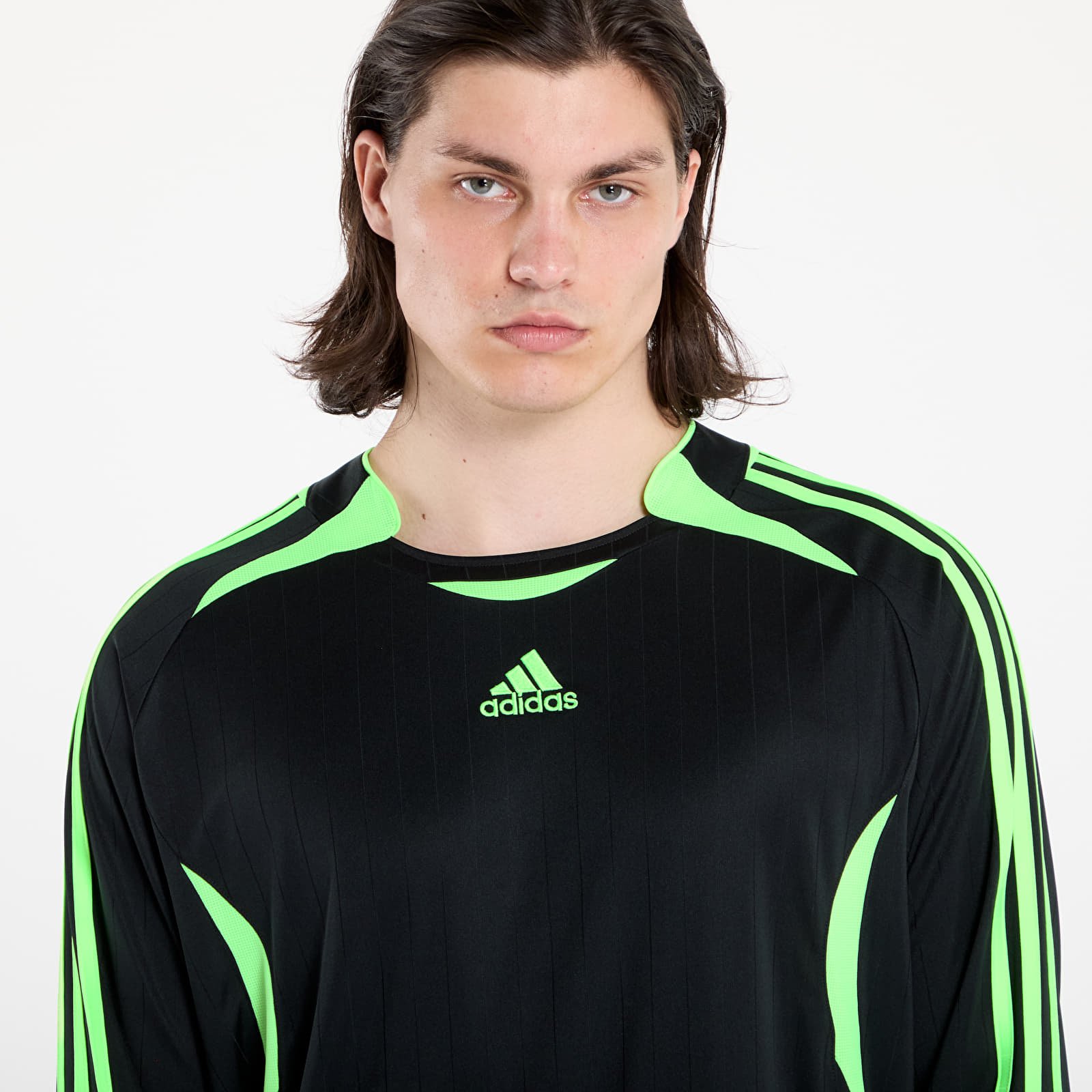 Moške majice adidas Teamgeist Relaxed Men's T-Shirt Black/ Signal Green
