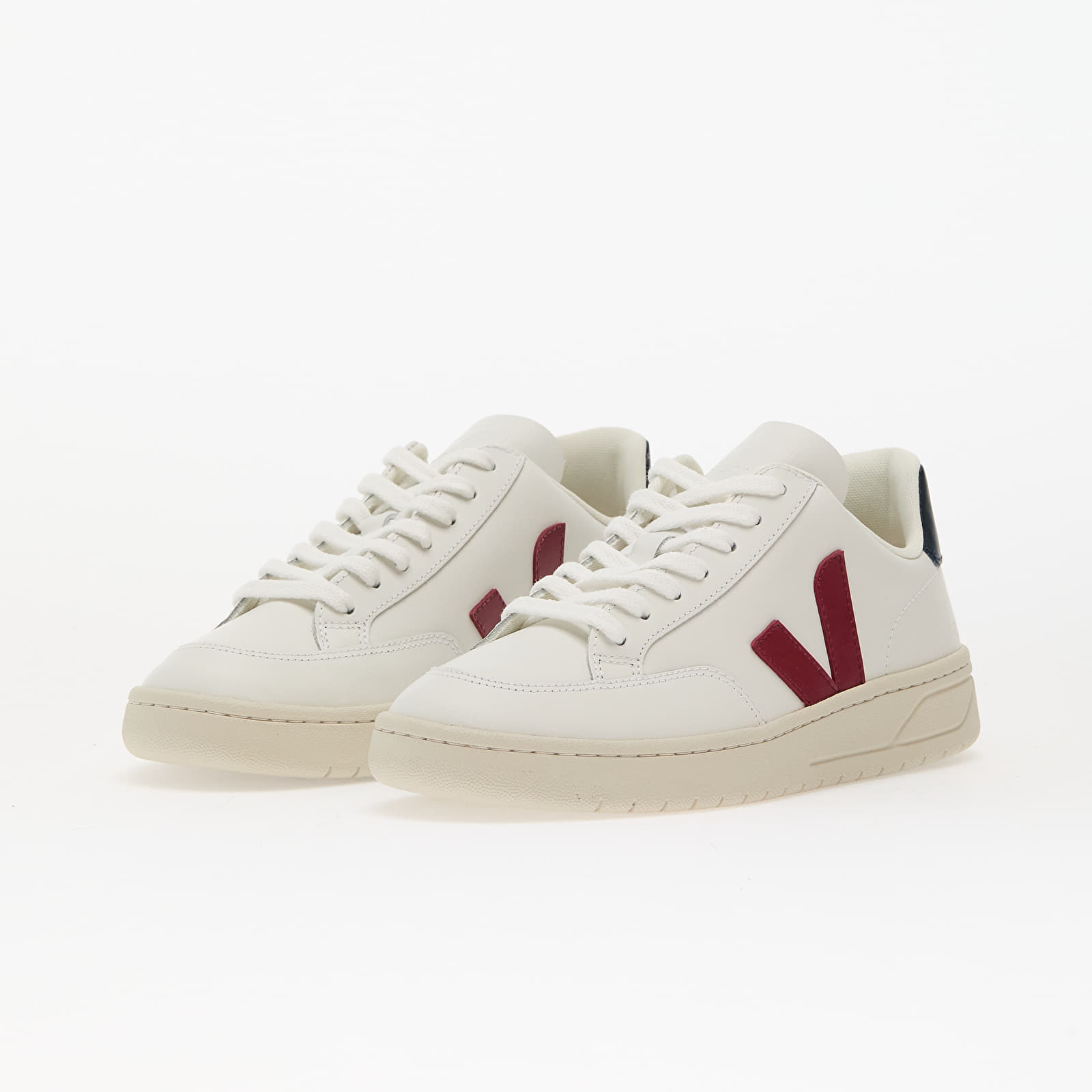 Sneakers und Schuhe für Frauen Veja W V-12 Leather White_Marsala_Nautico