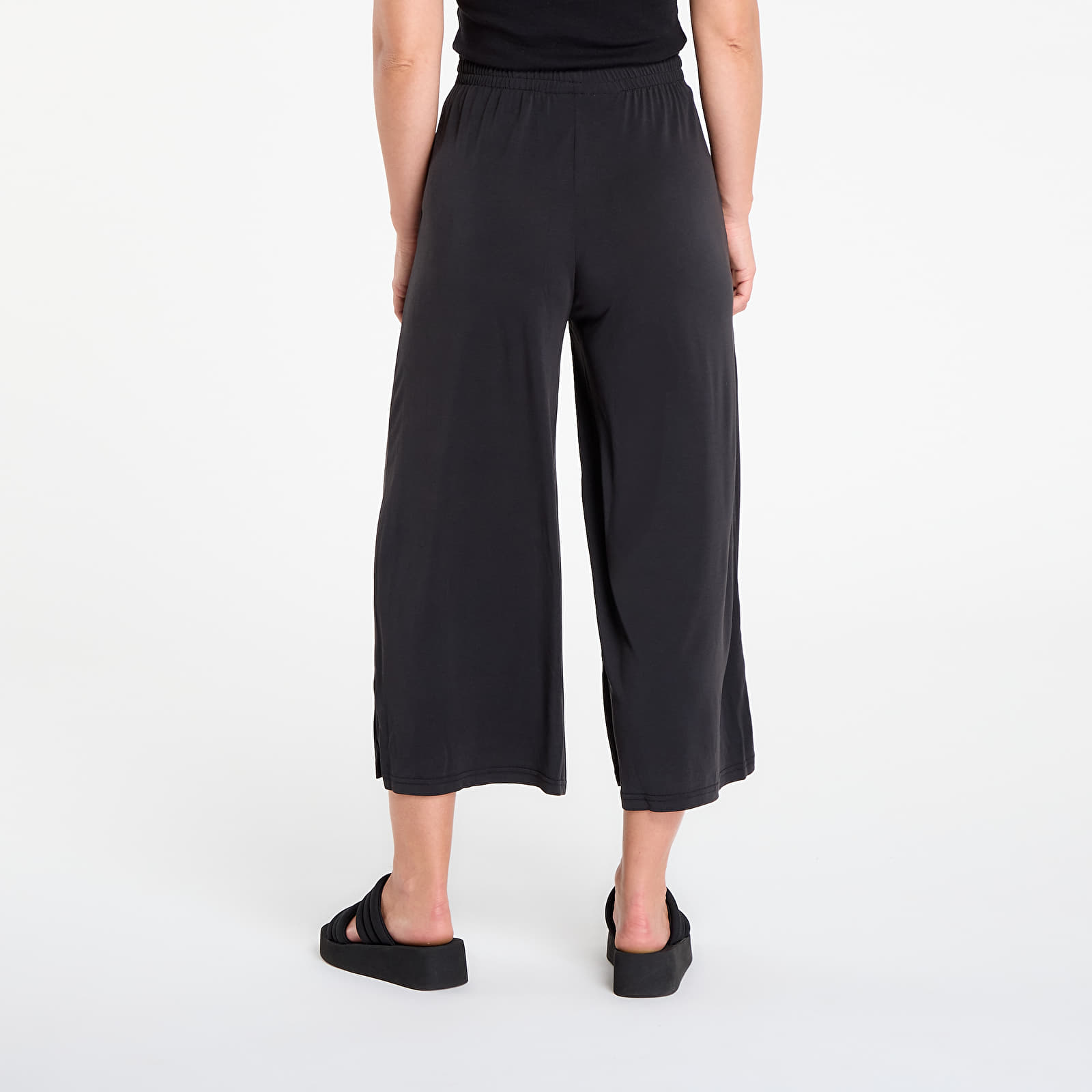 Nohavice Urban Classics Ladies Modal Culotte Black