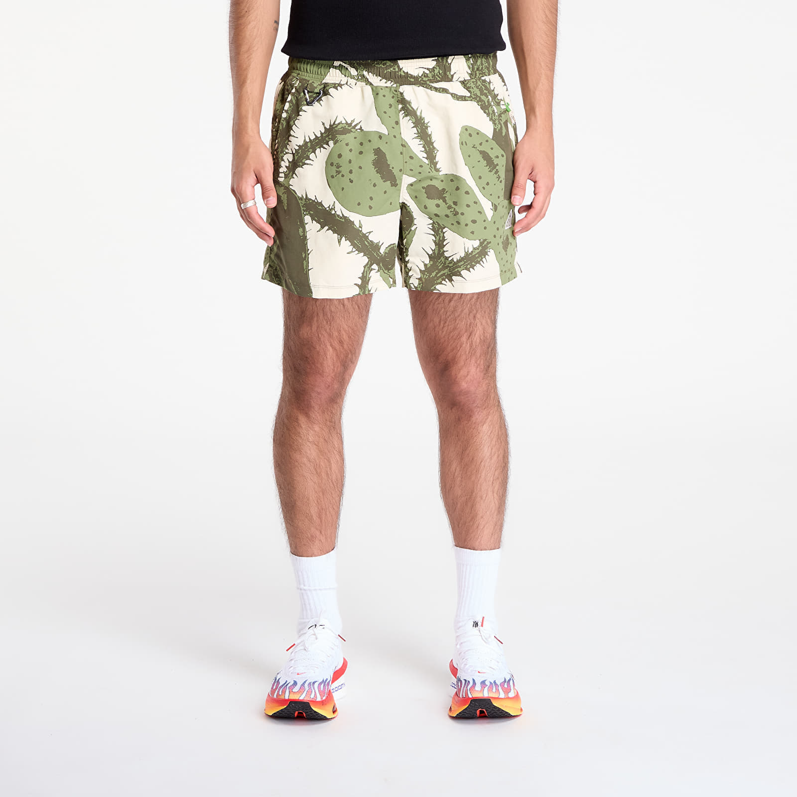 Shorts Nike ACG "Reservoir Goat" Men's Shorts Lt Khaki/ Summit White XXL
